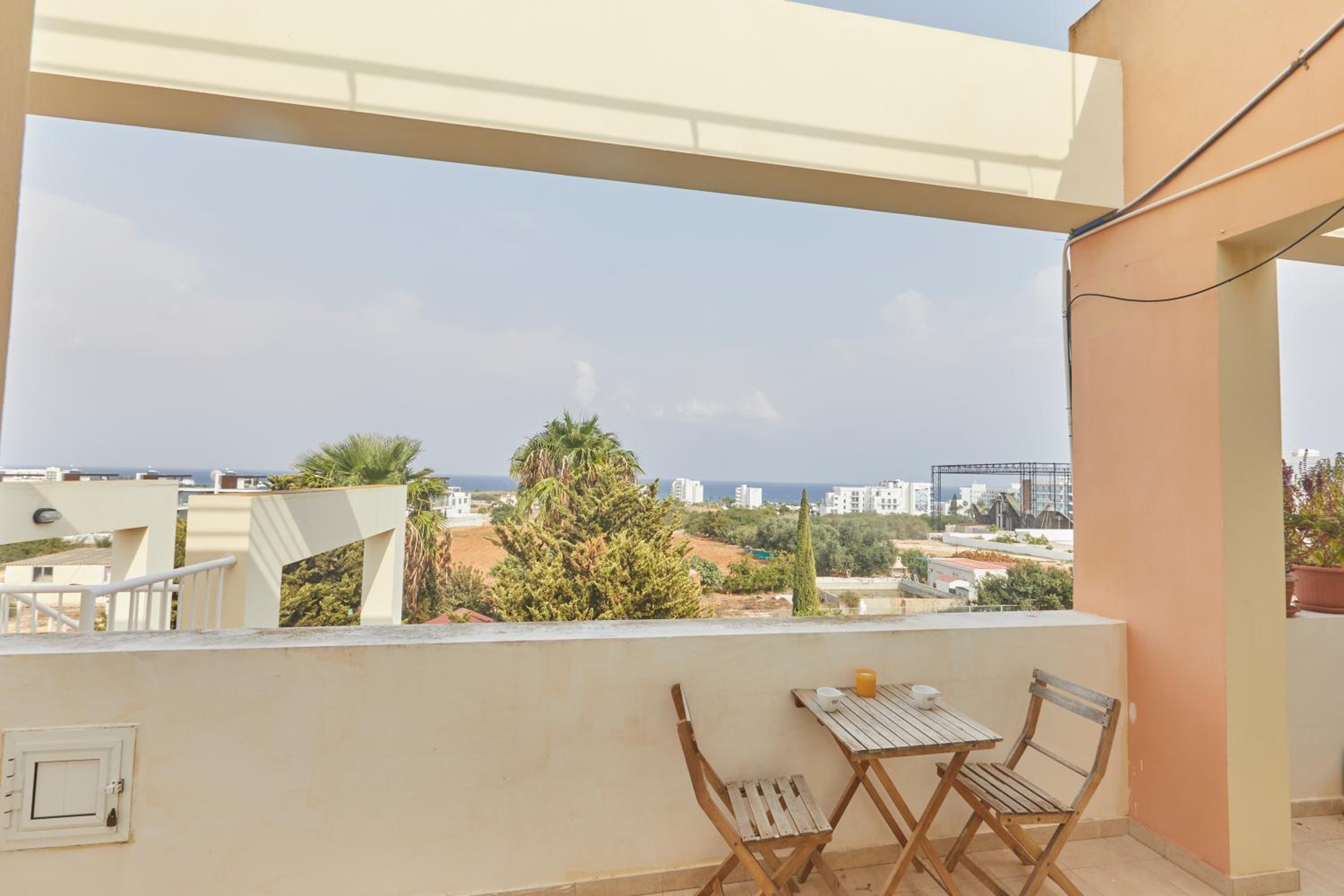 Spectacular Sea View, private jacuzzi & table pool