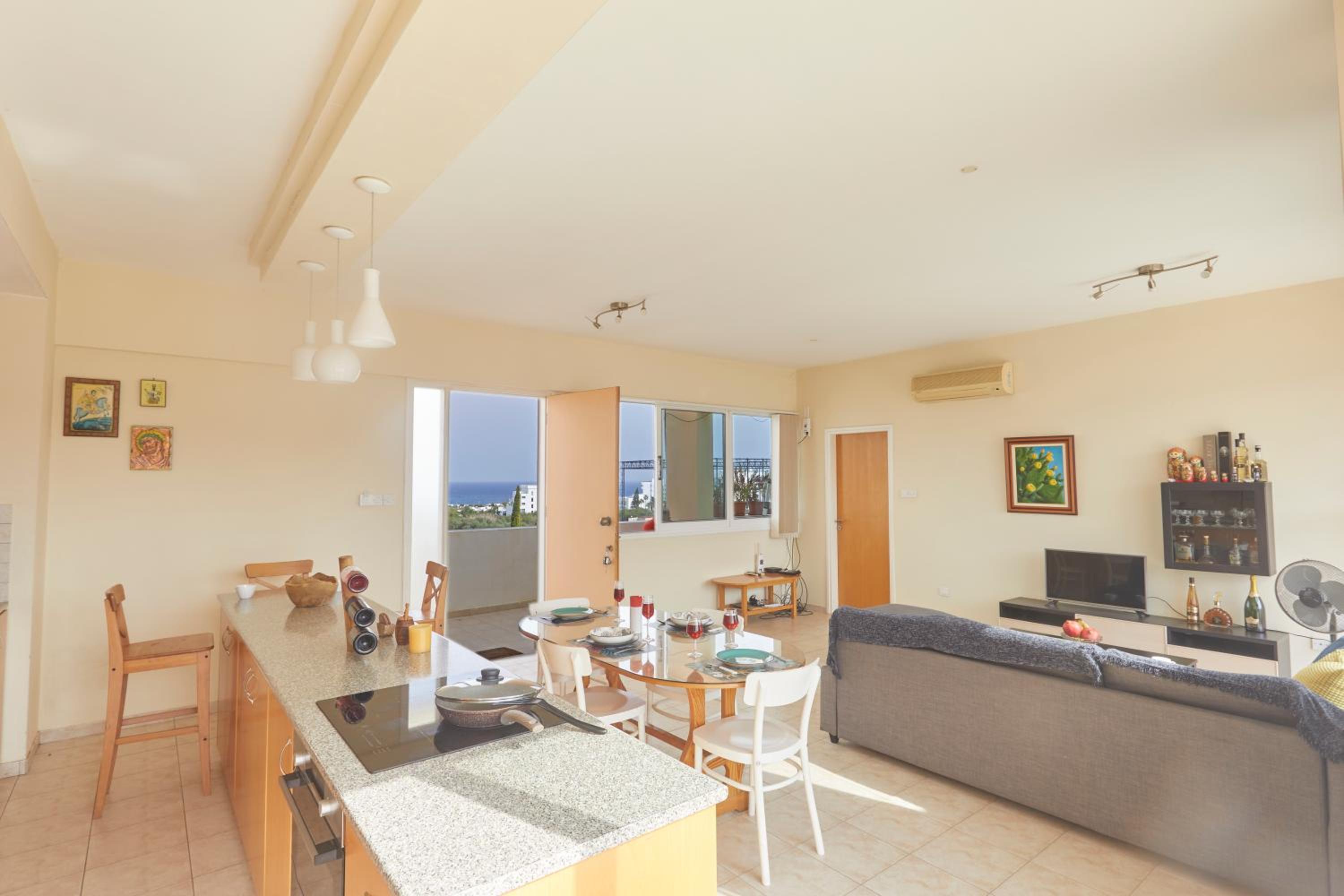 Spectacular Sea View, private jacuzzi & table pool