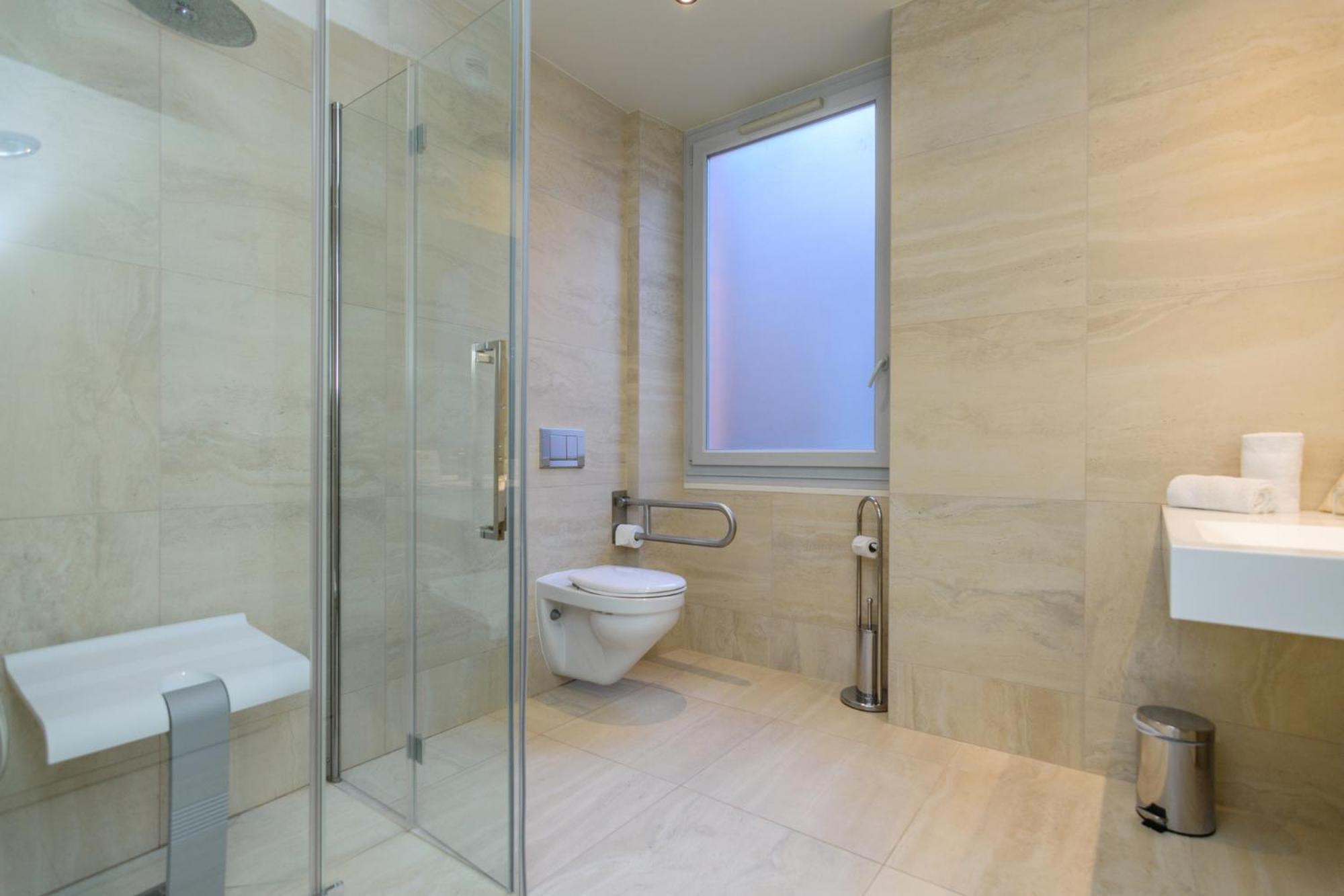 Chalon-Sur-Saone Vacations - Saint Georges Hotel  Spa - Property Image 8