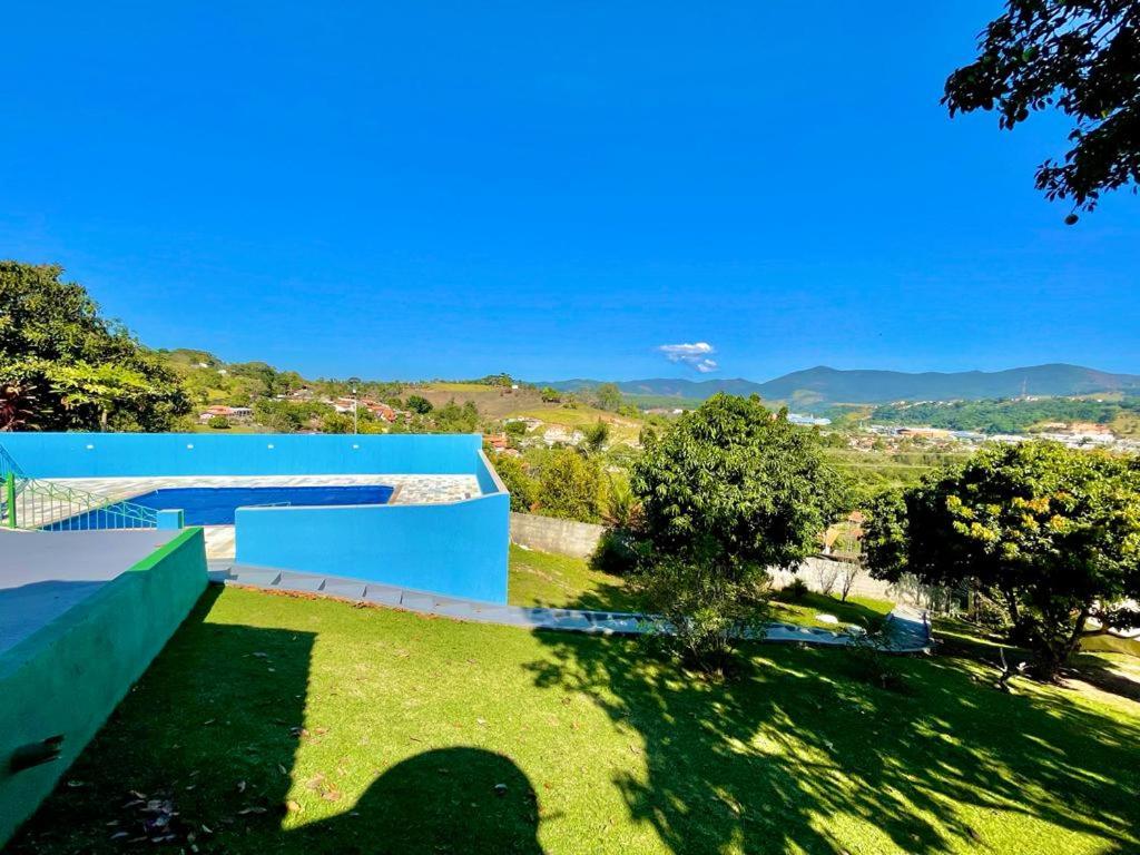 Chácara com piscina aquecida- Perdões