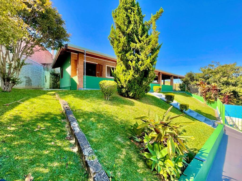 Chácara com piscina aquecida- Perdões