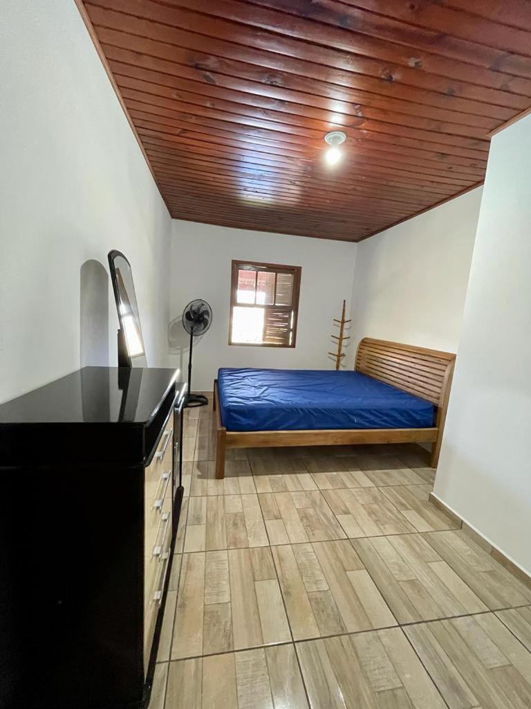 Chácara com piscina aquecida- Perdões