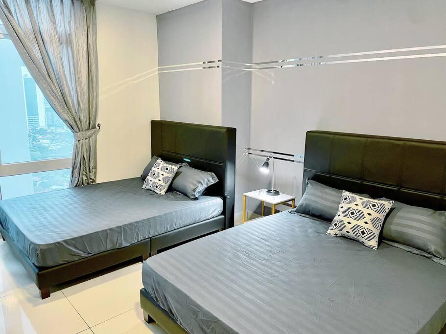 KSL CityMall 11-13pax 3B3B PrivateLift-SmartTV 70inch-Netflix