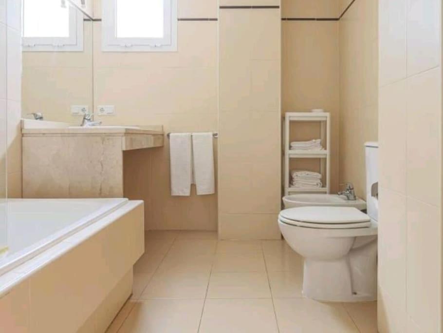Alojamiento con piscina en Sevilla