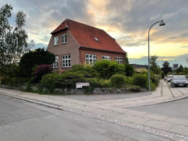 Jonstrupvejens Apartments Lejl B