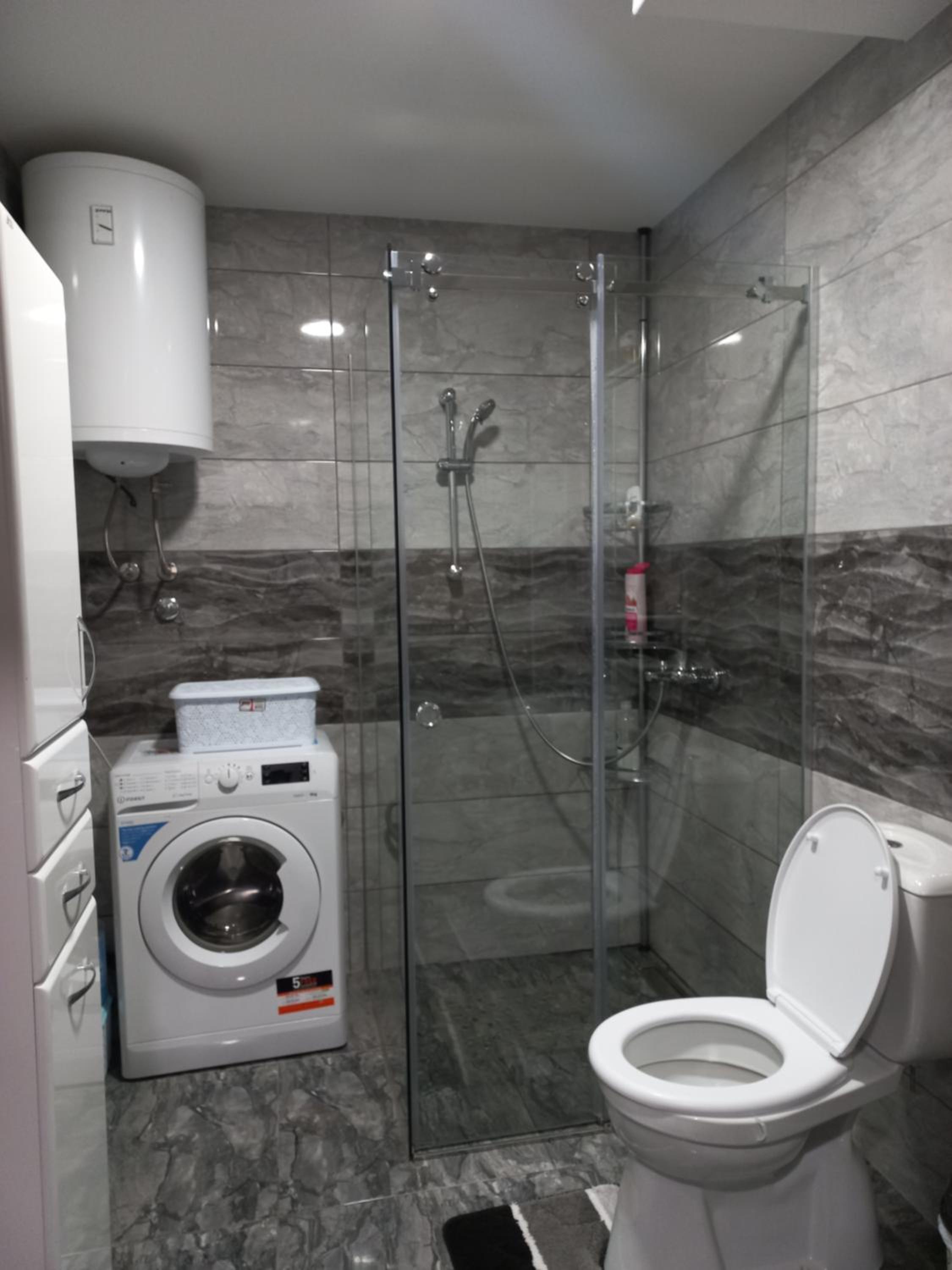 Photo 32