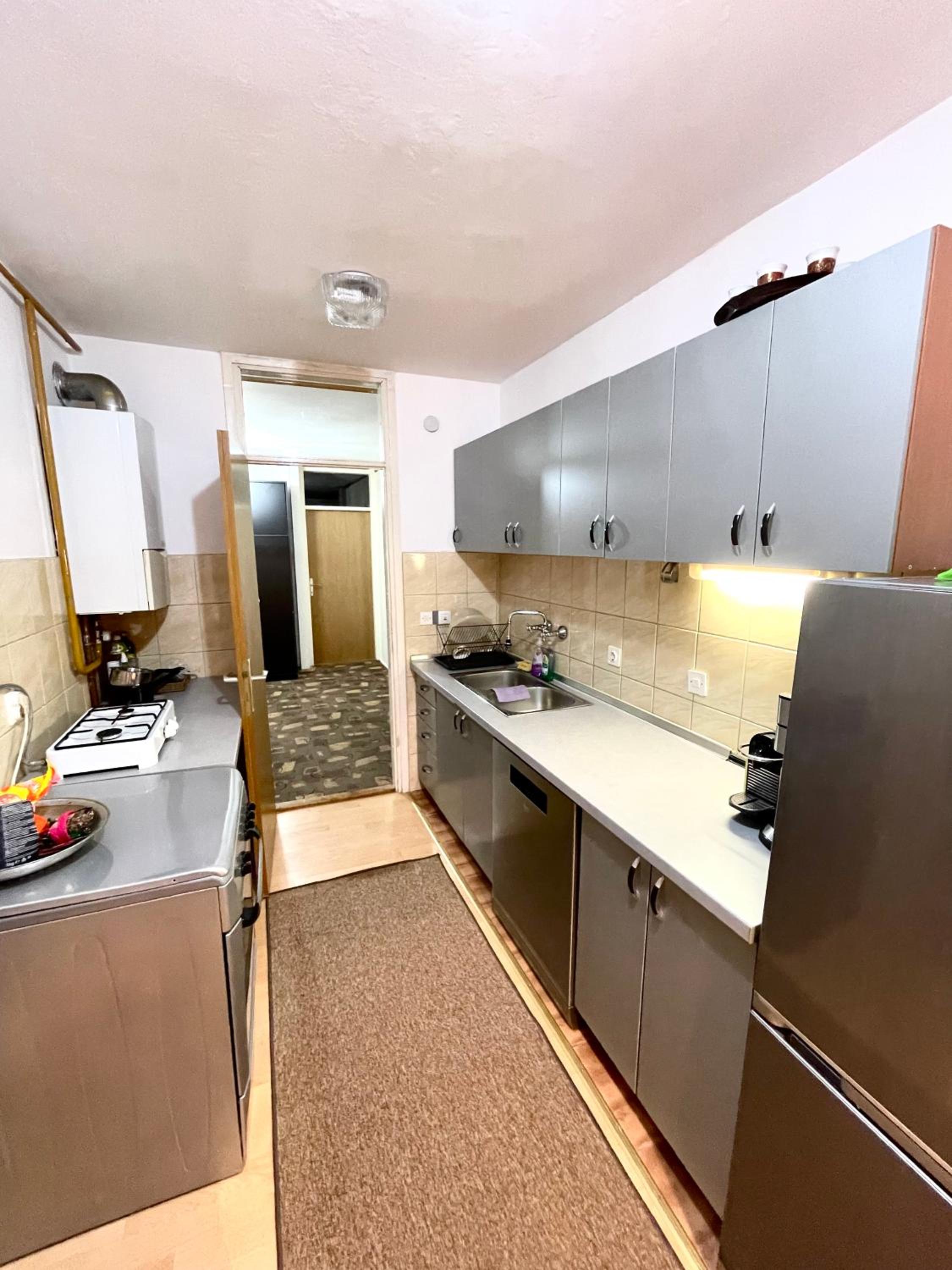 Airport Sarajevo Apartment 2