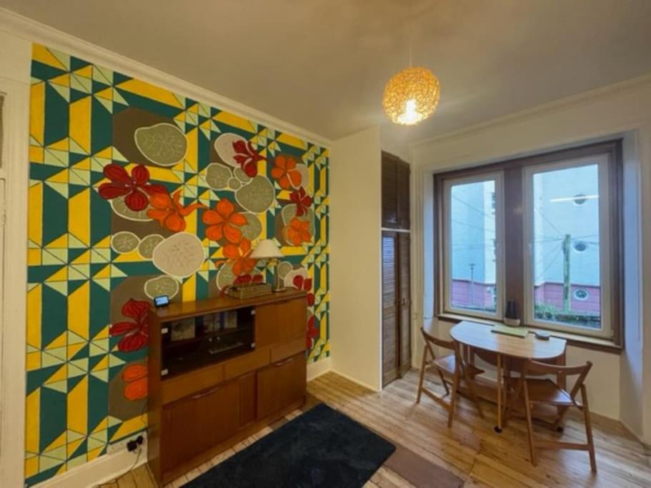 Lovely flat overlooking the Clyde view 2