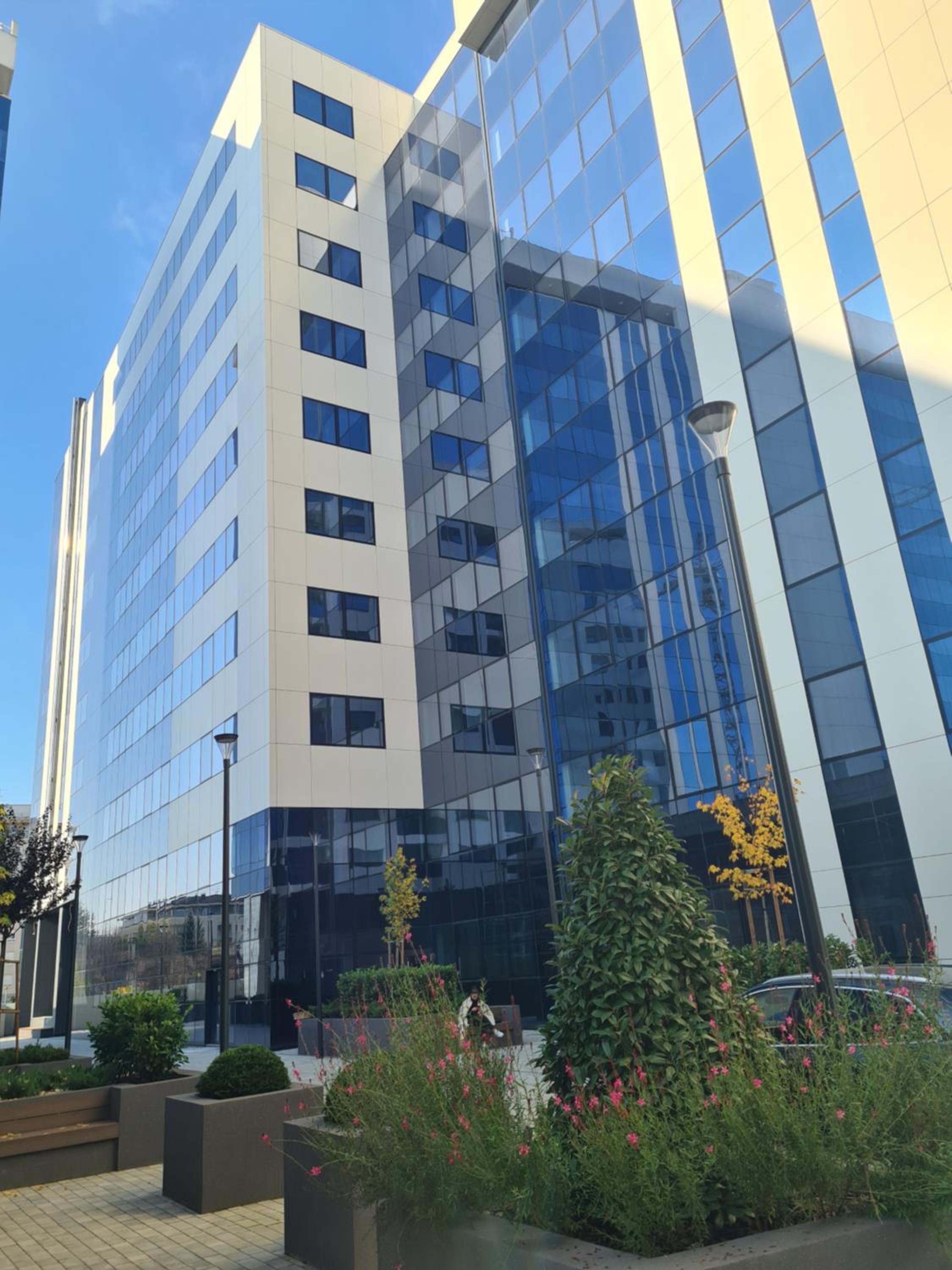 GRAND LUX APARTMENTS