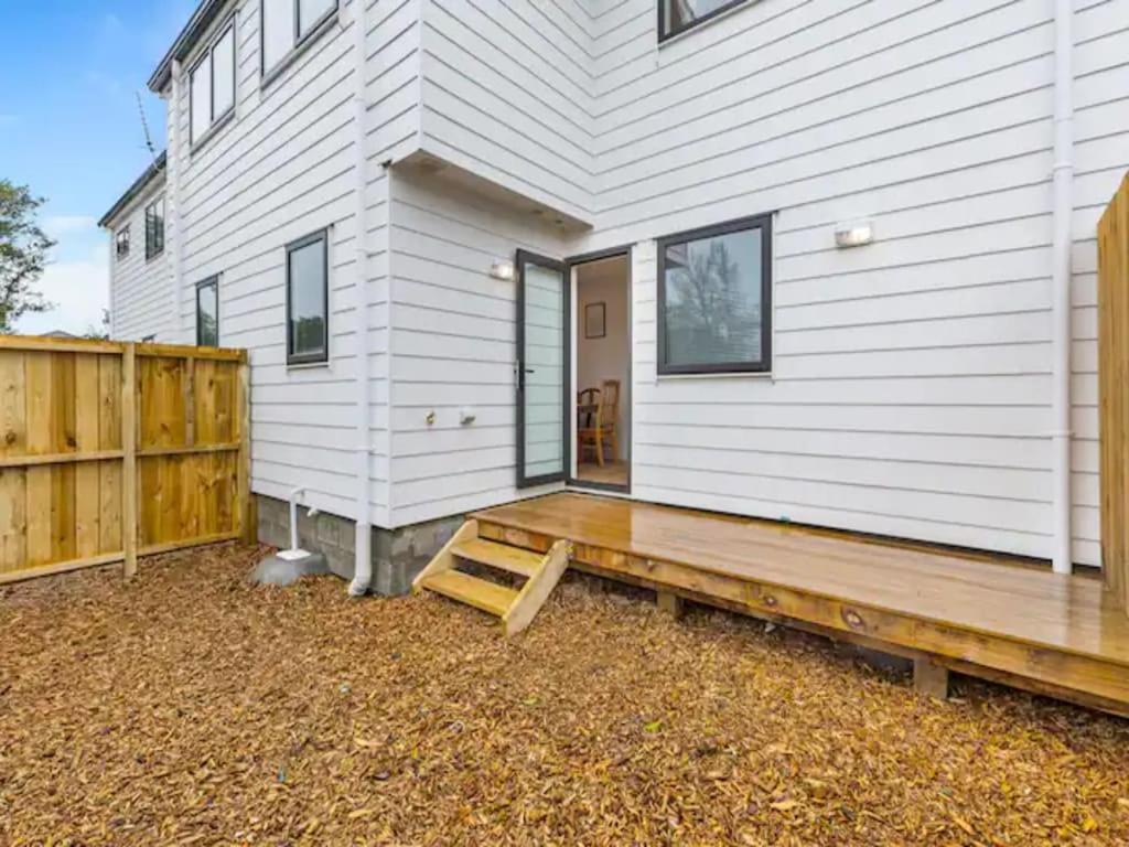 Wonderful Three Bedroom with Garage, photo 10