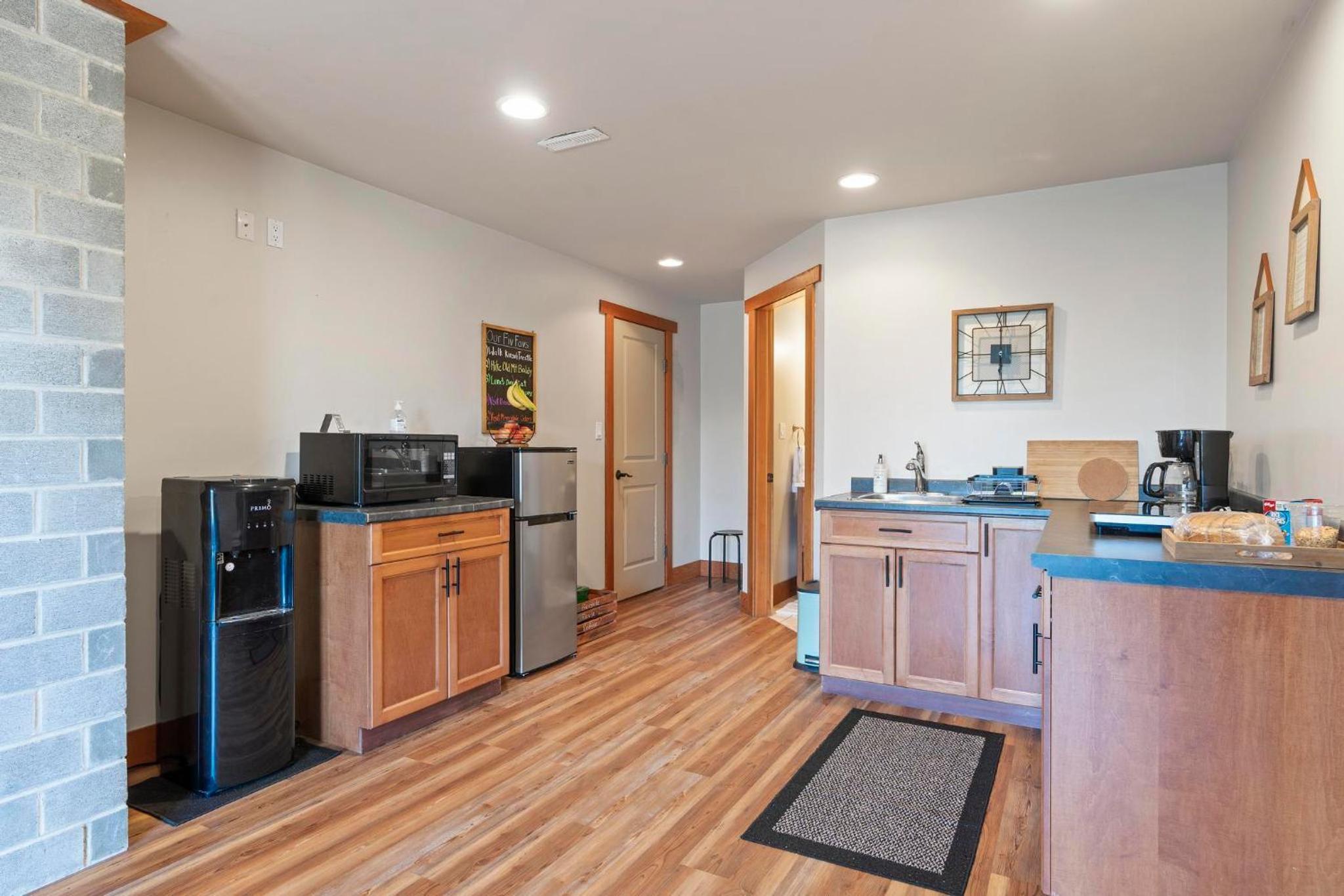 Shawnigan Hills Guest Suite