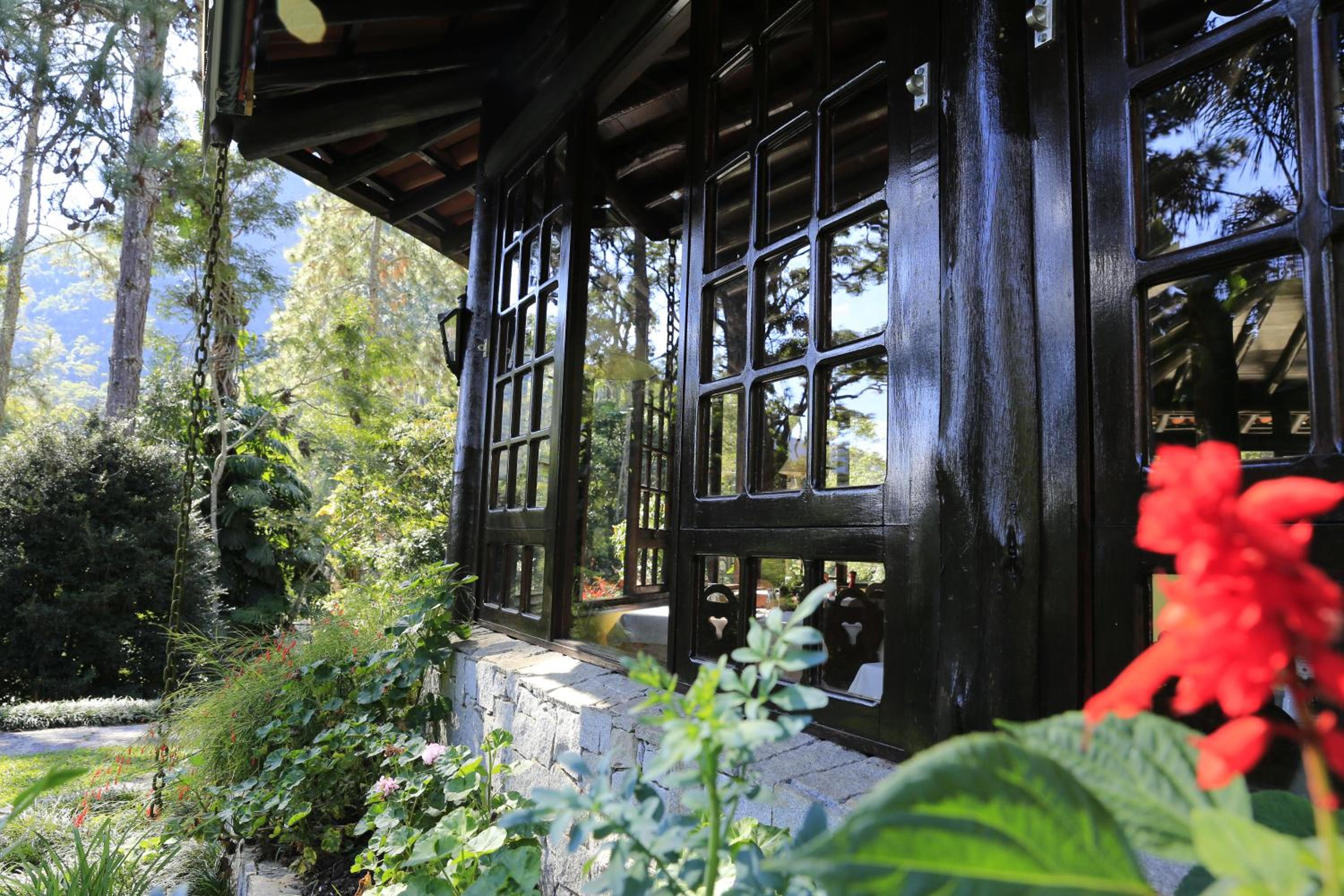 Auberge Suisse Pousada