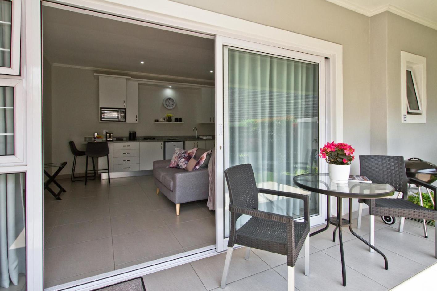 Kent Manor Guest Suites