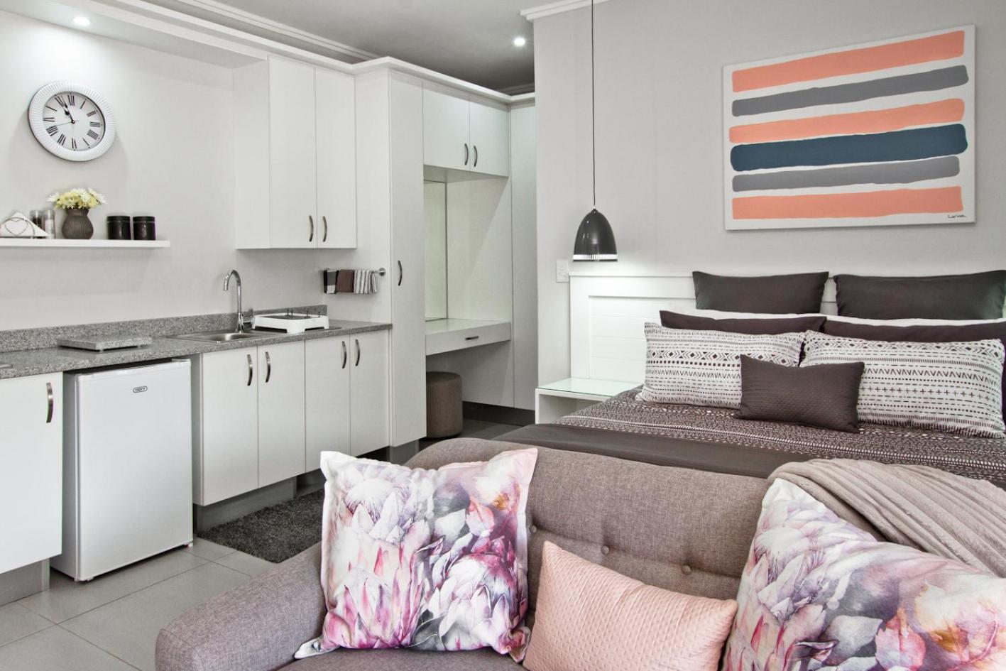 Kent Manor Guest Suites