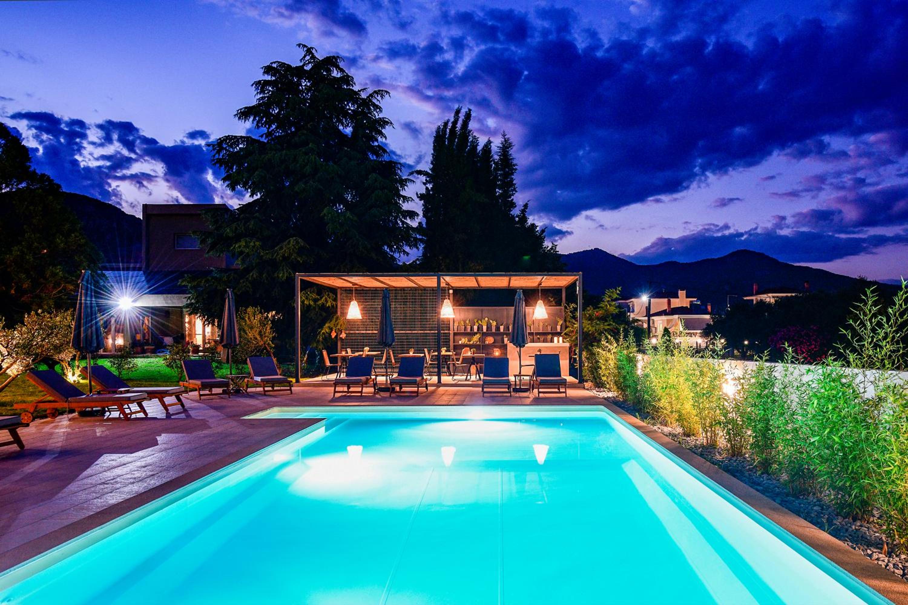 swimming pool