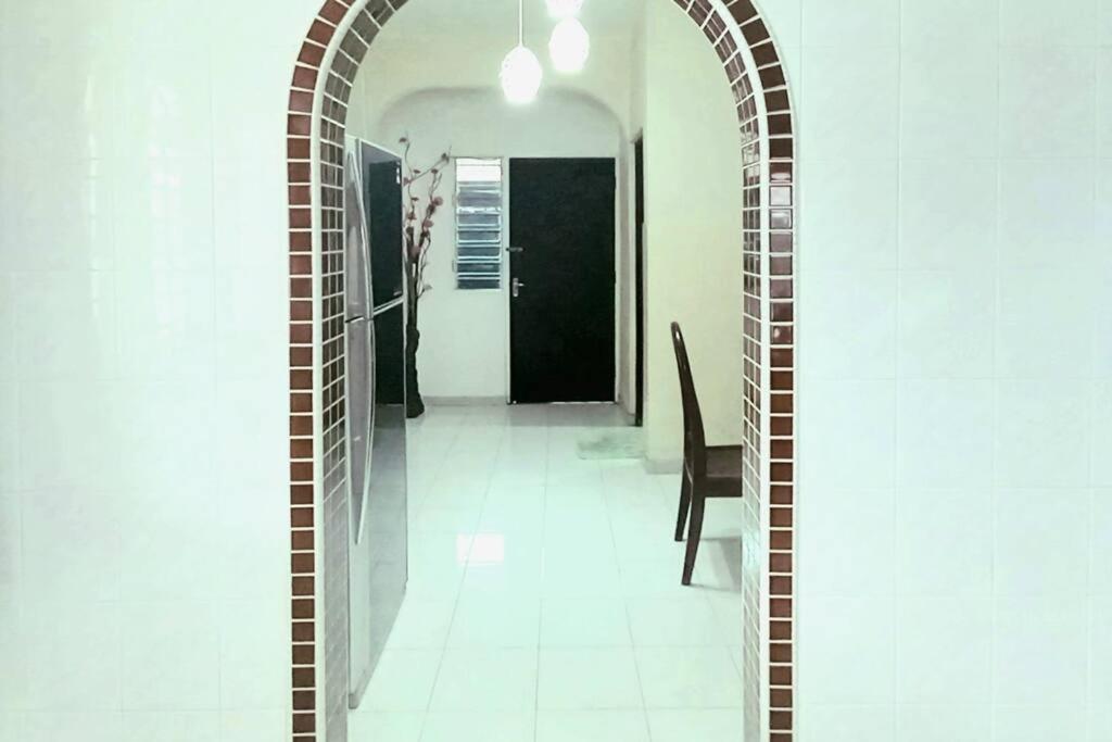 5 Bedroom 2 Bathrooms End-lot House, 3 parkings - Ipoh, Tambun photo 6