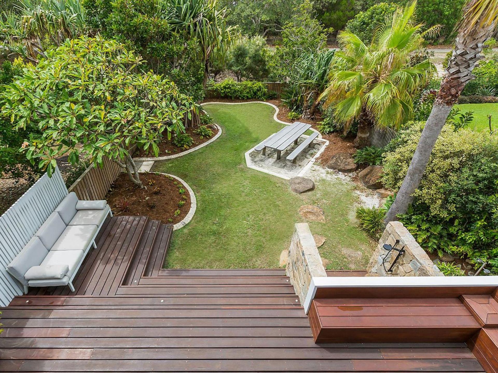 Stunning Beachfront On She oak