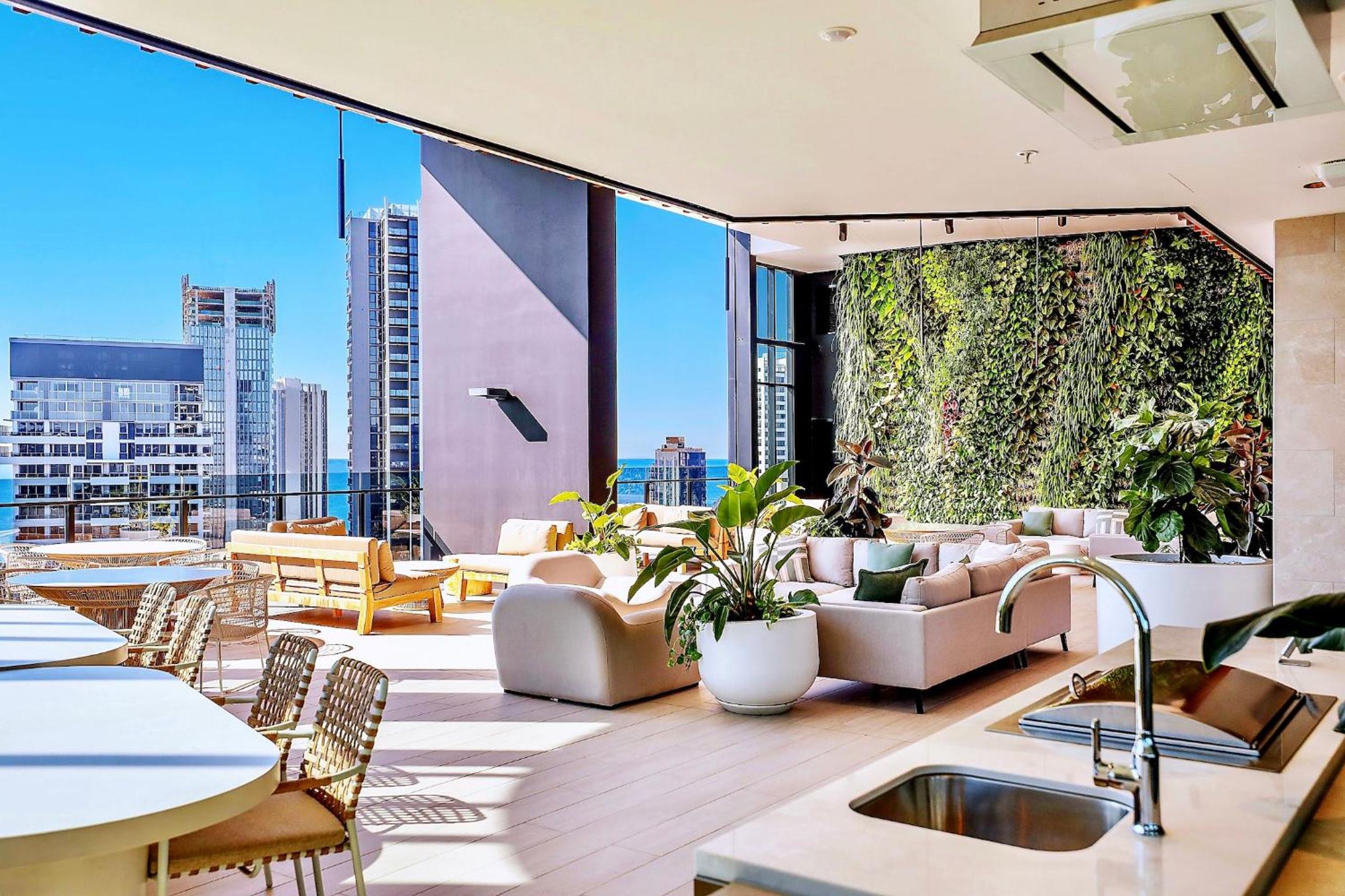 Luxury S Casino Residences Broadbeach - Holiday Paradise