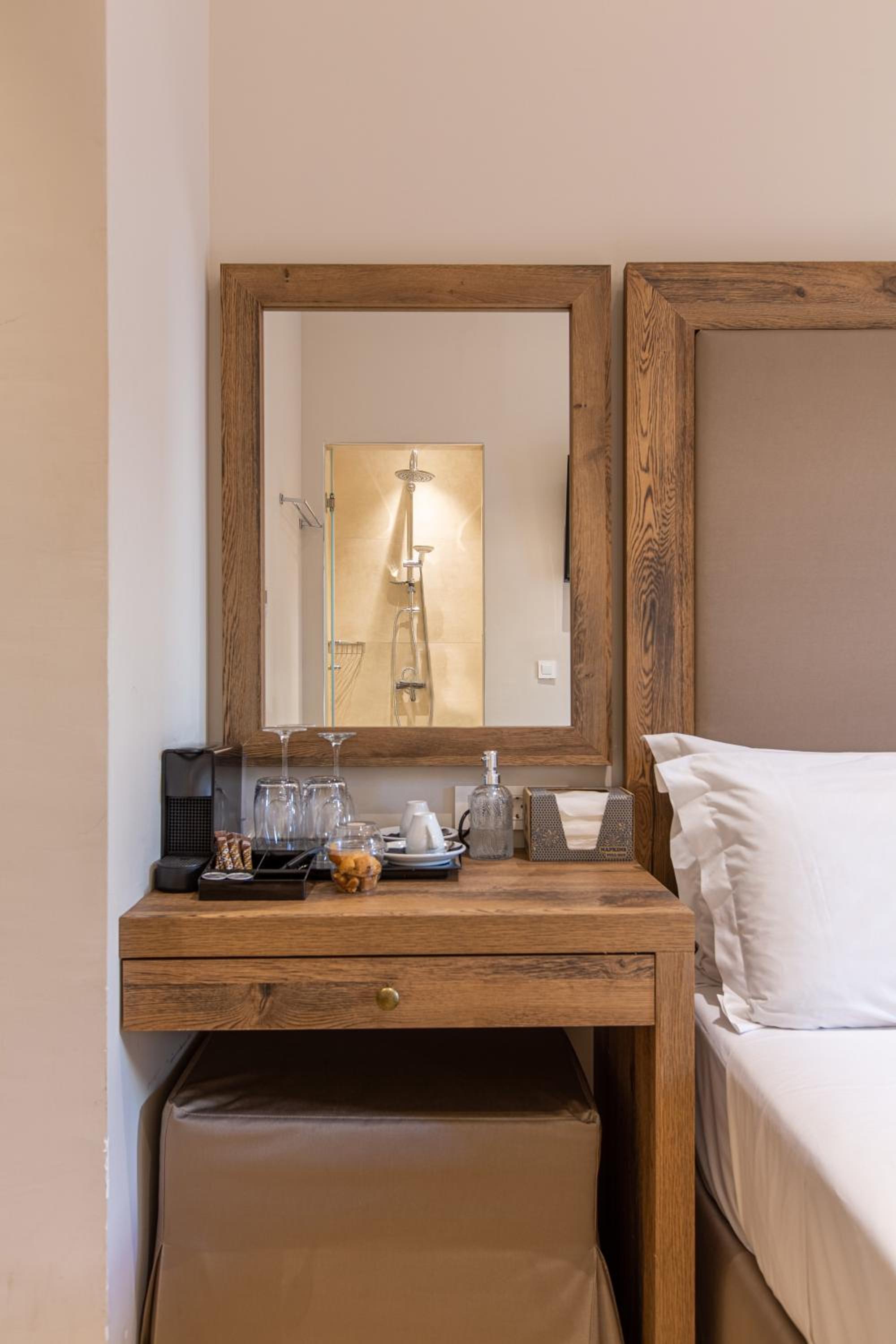 Minaret Suites and Apartments
