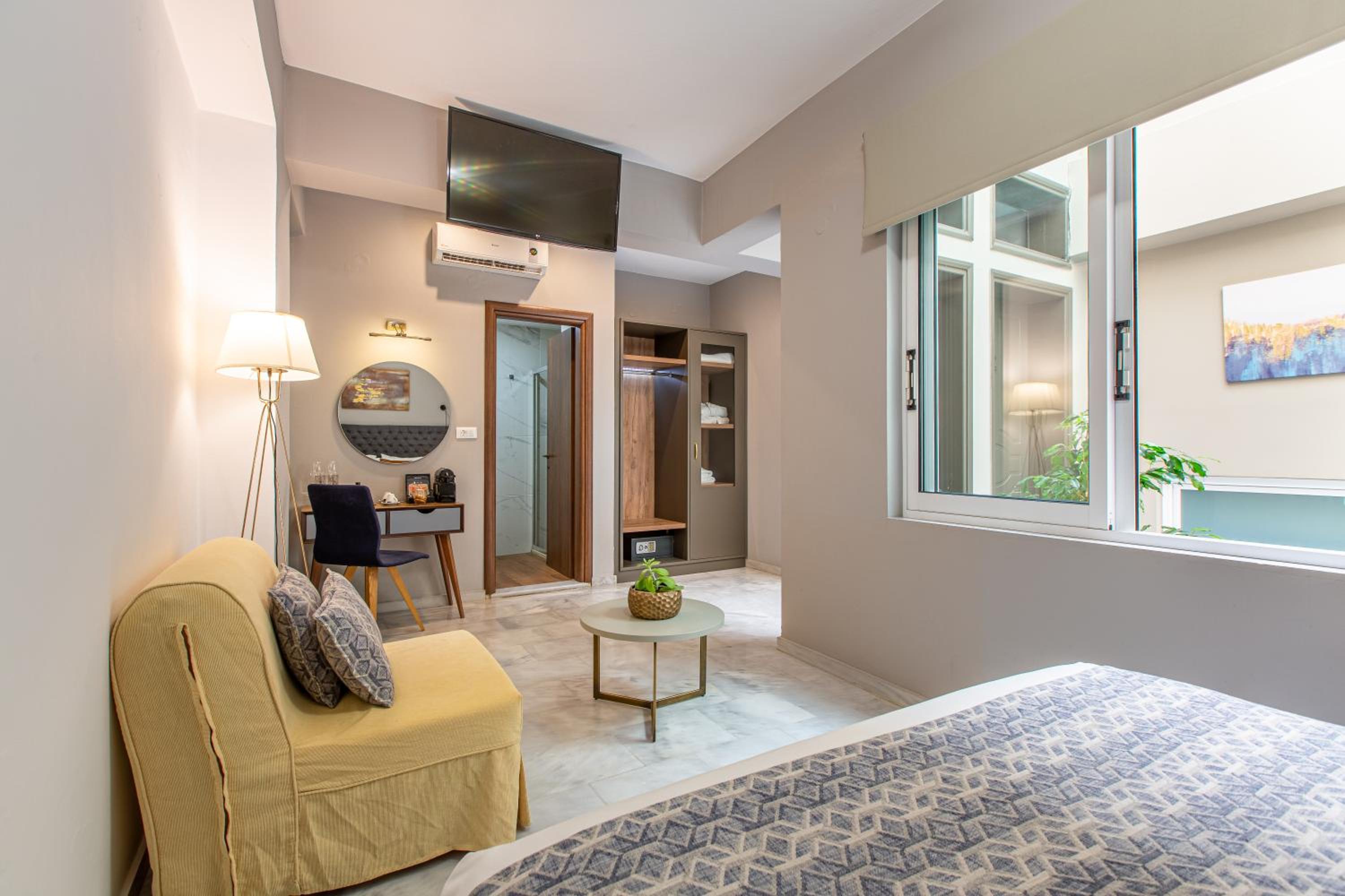 Minaret Suites and Apartments