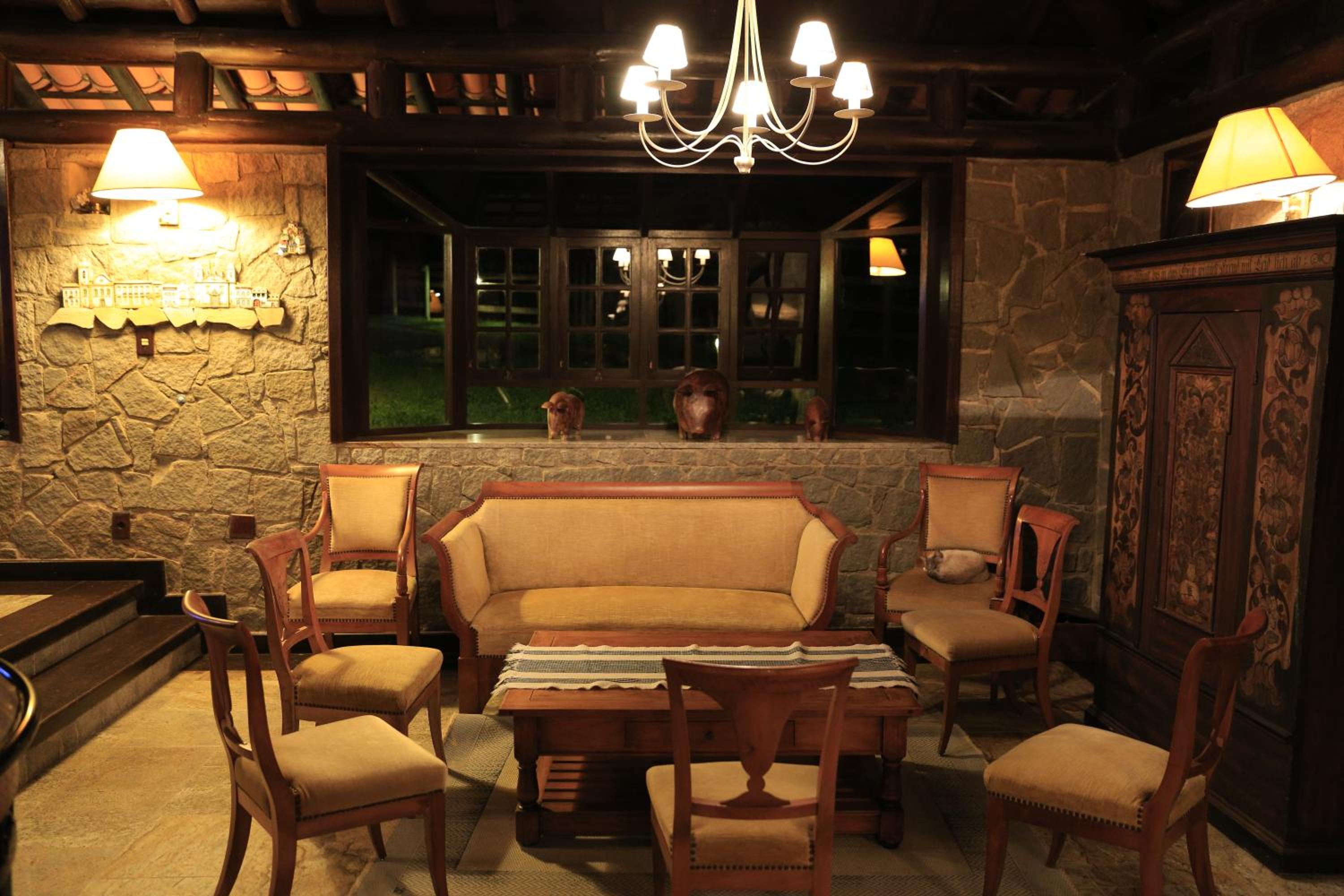 Auberge Suisse Pousada