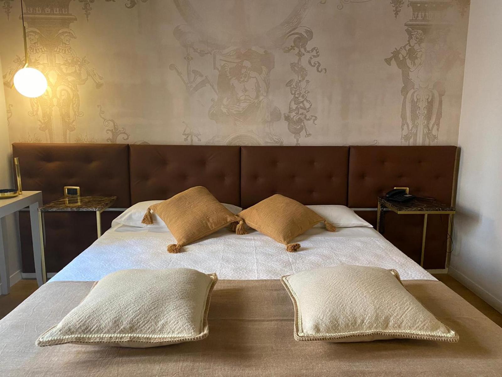Condotti Rooms