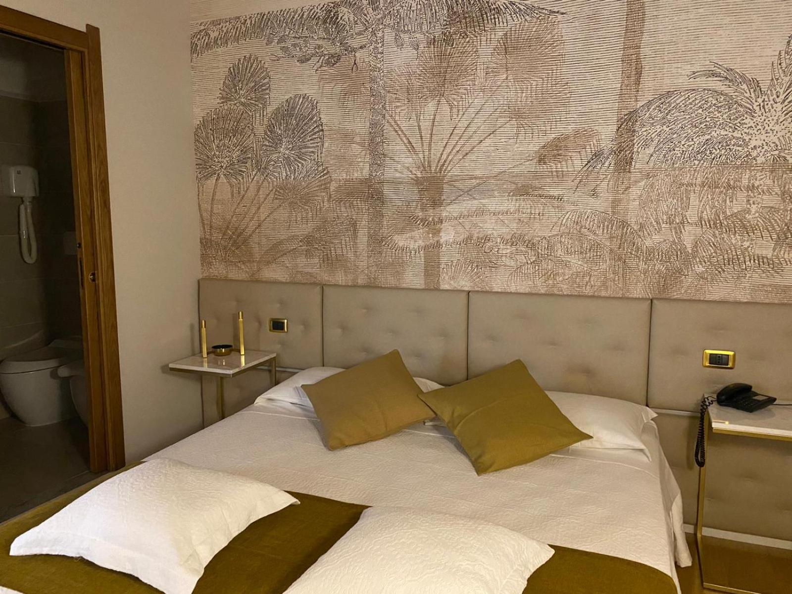 Condotti Rooms
