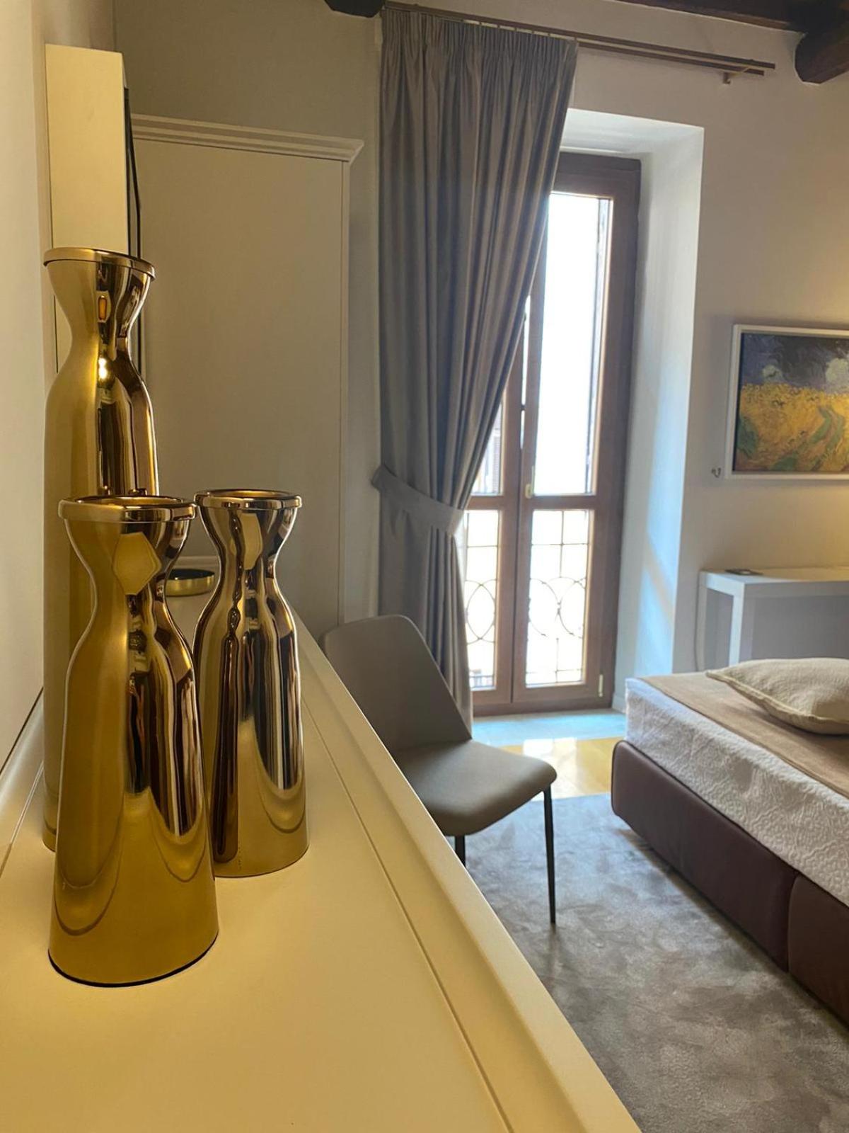 Condotti Rooms