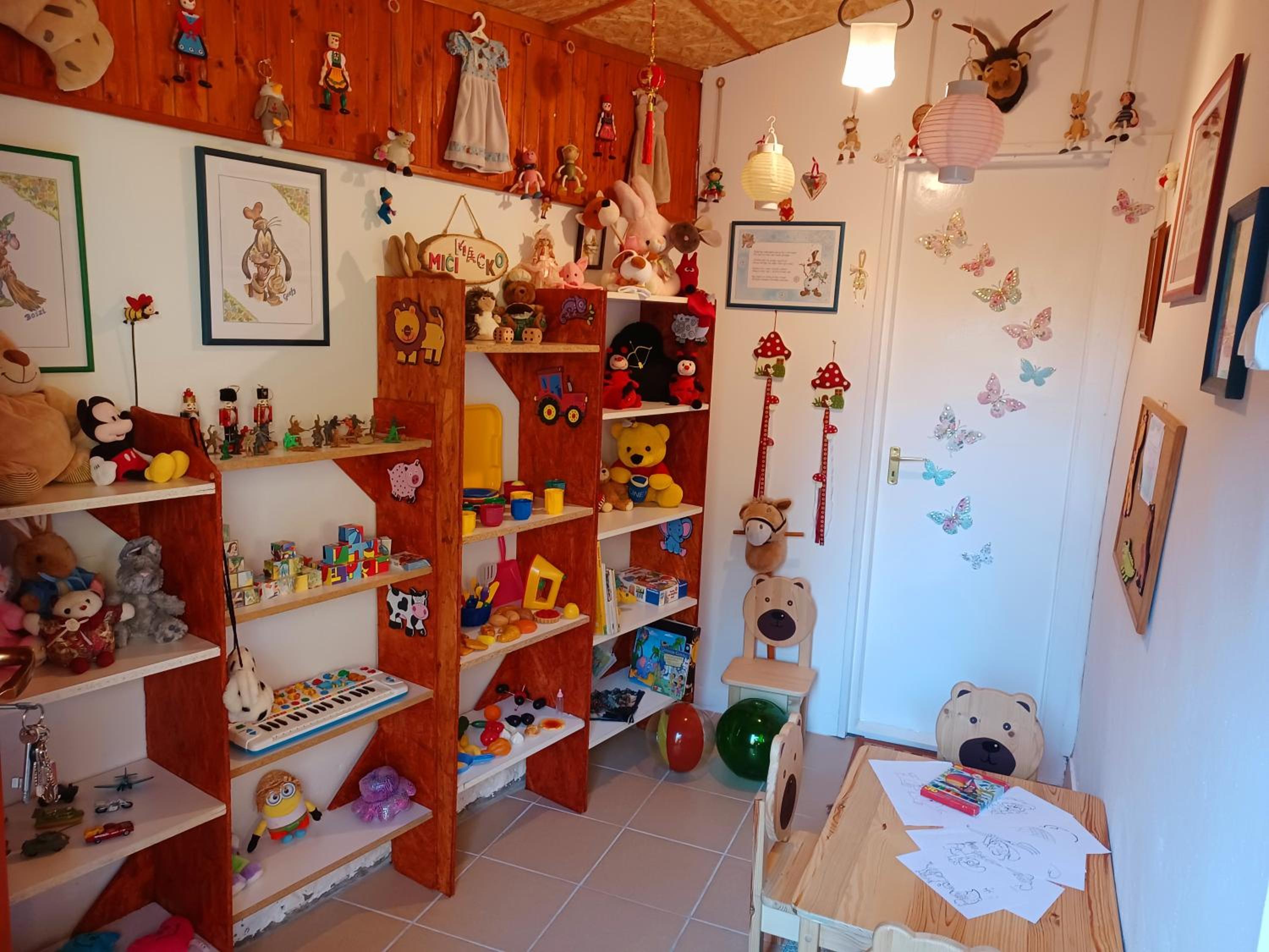 Photo 18