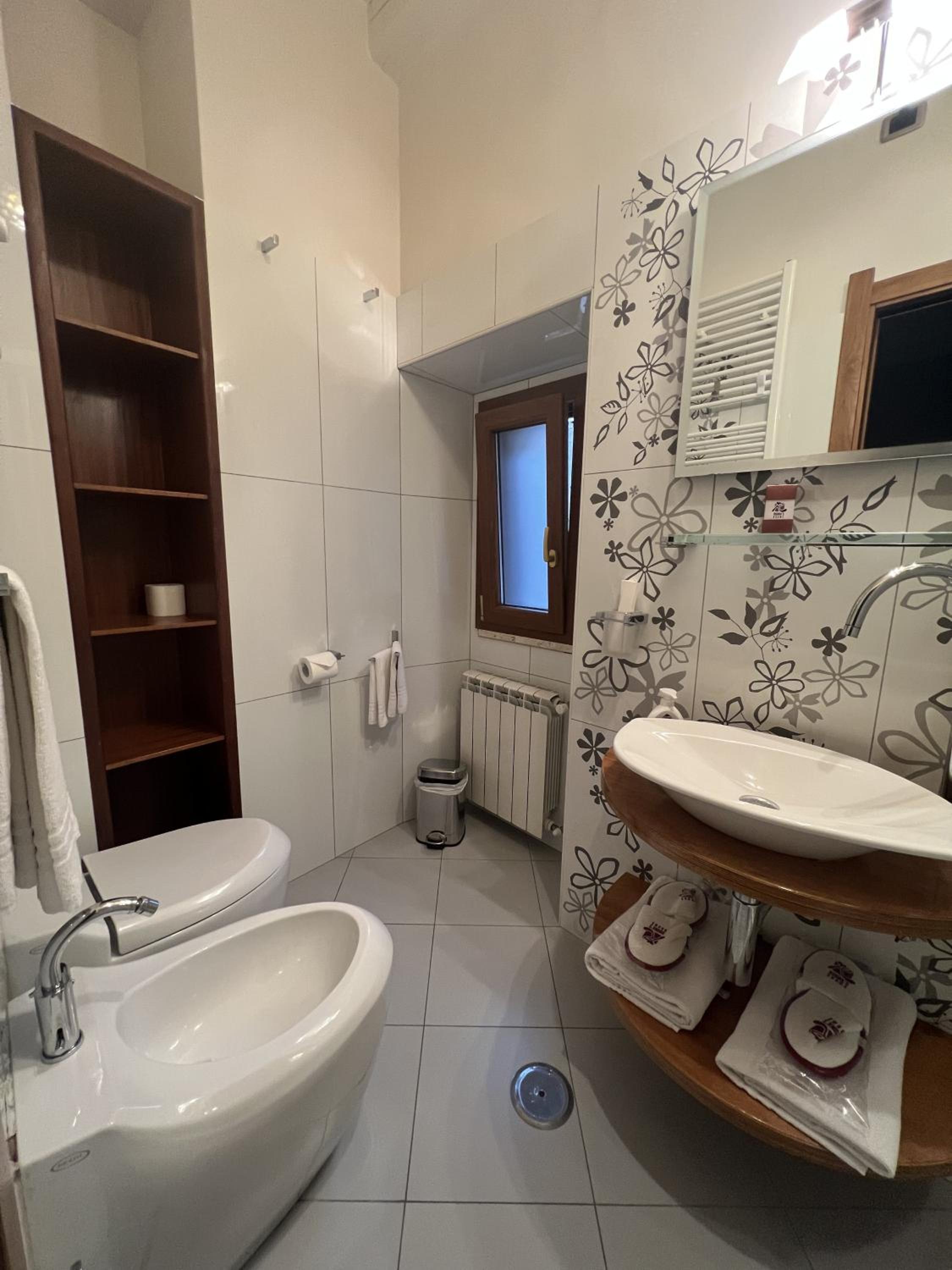 Condotti Rooms