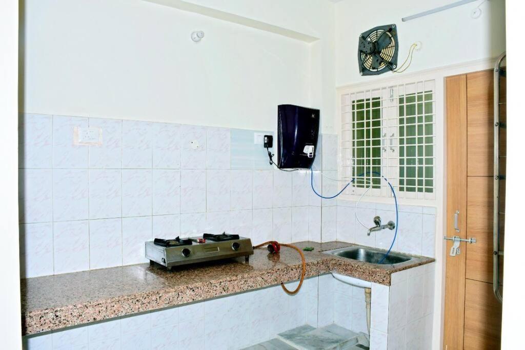 Balaji Homestay - home with free Wi-Fi and parking view 3