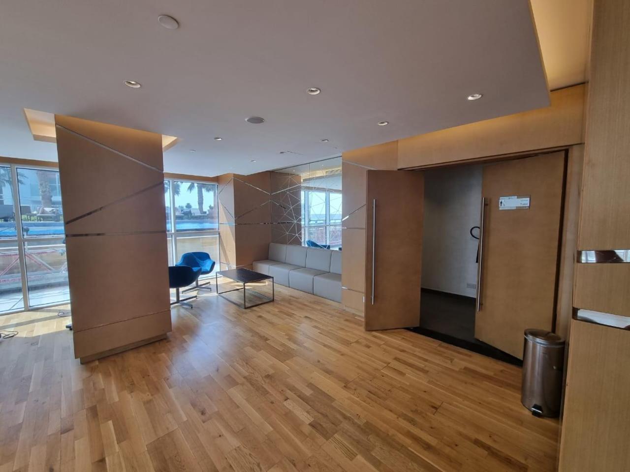 Welcoming Studio in Damac Hills Carson B