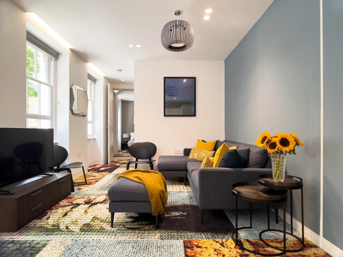 Mirabilis Apartments, Wells Court