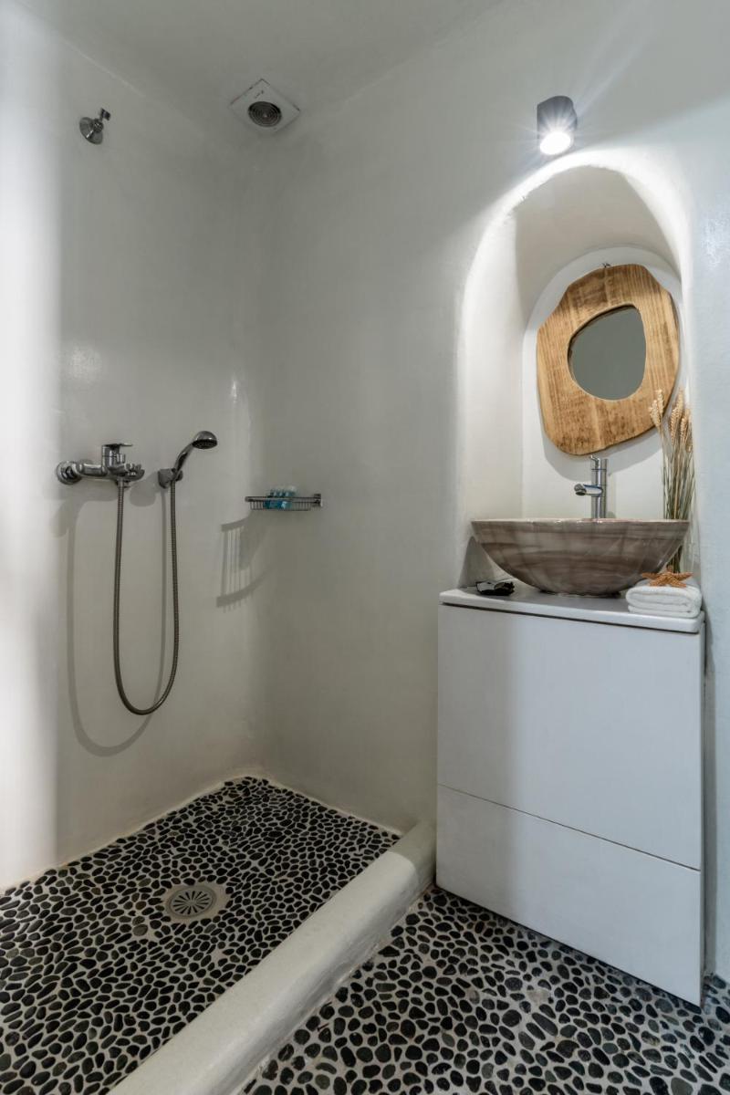 Love Suite Mykonos Town view 3