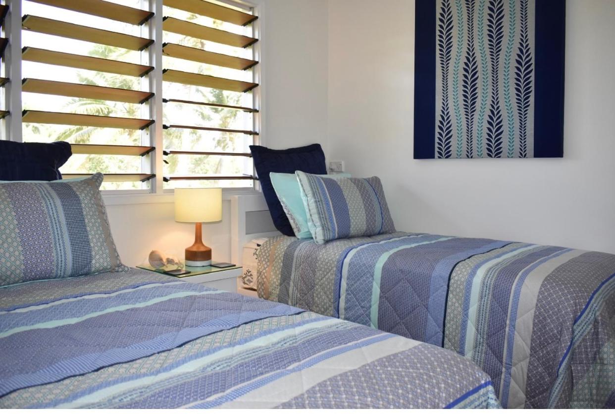 Island Breeze Fiji - view 20