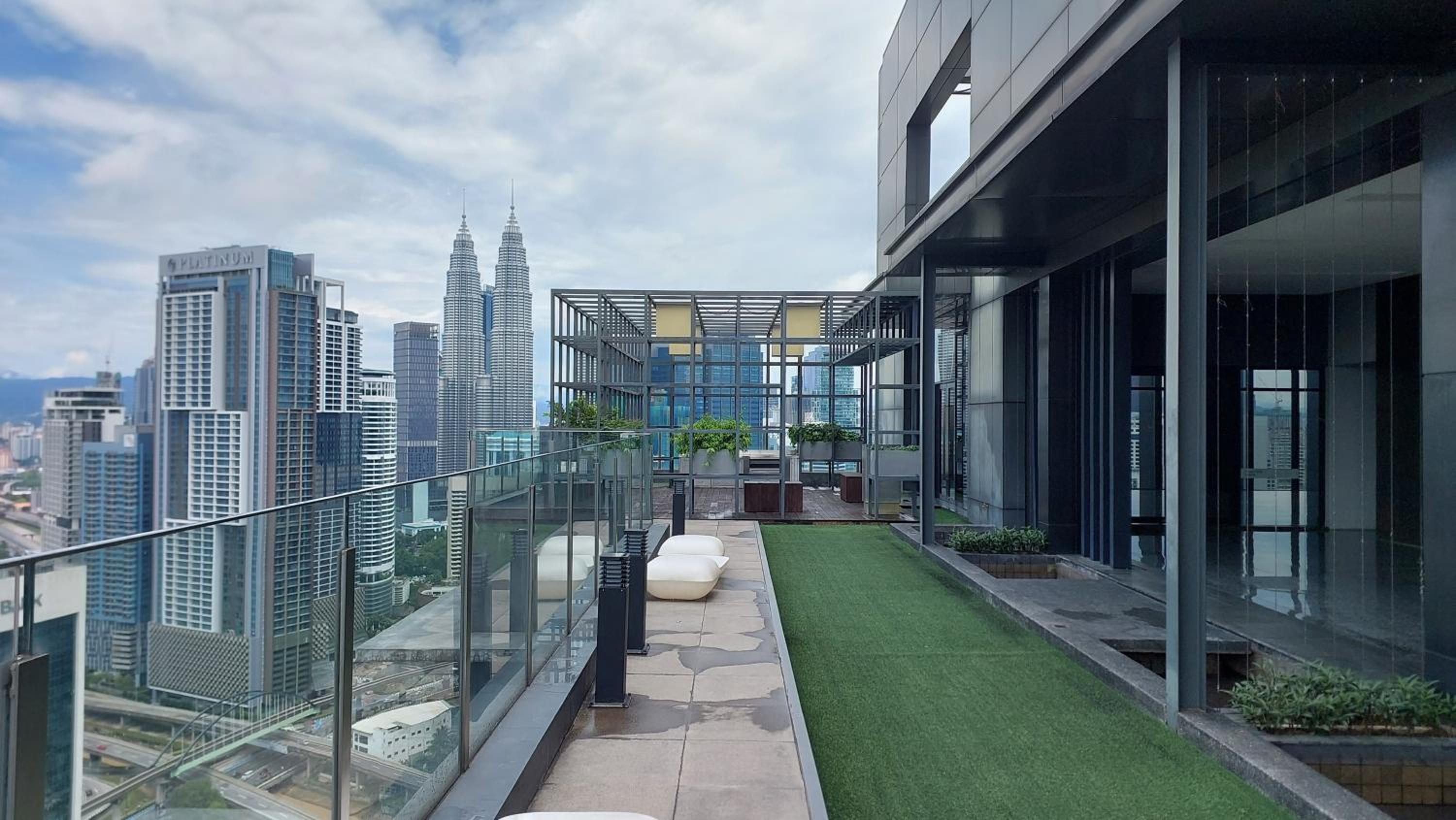 Anggun Platinum Suites