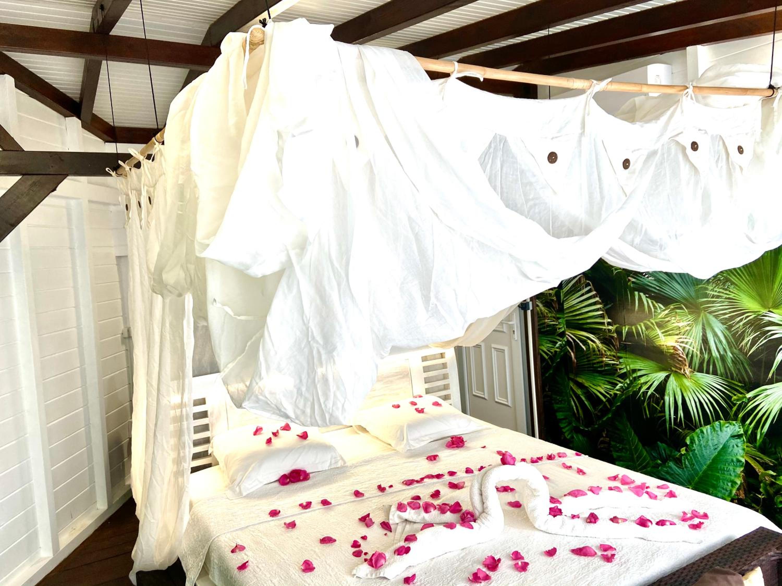 Eden Paradise Spa Ecolodge
