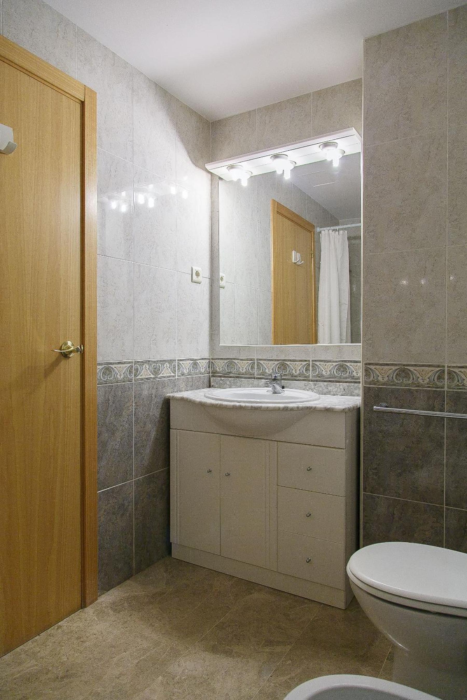 UHC Ventura Park Apartments