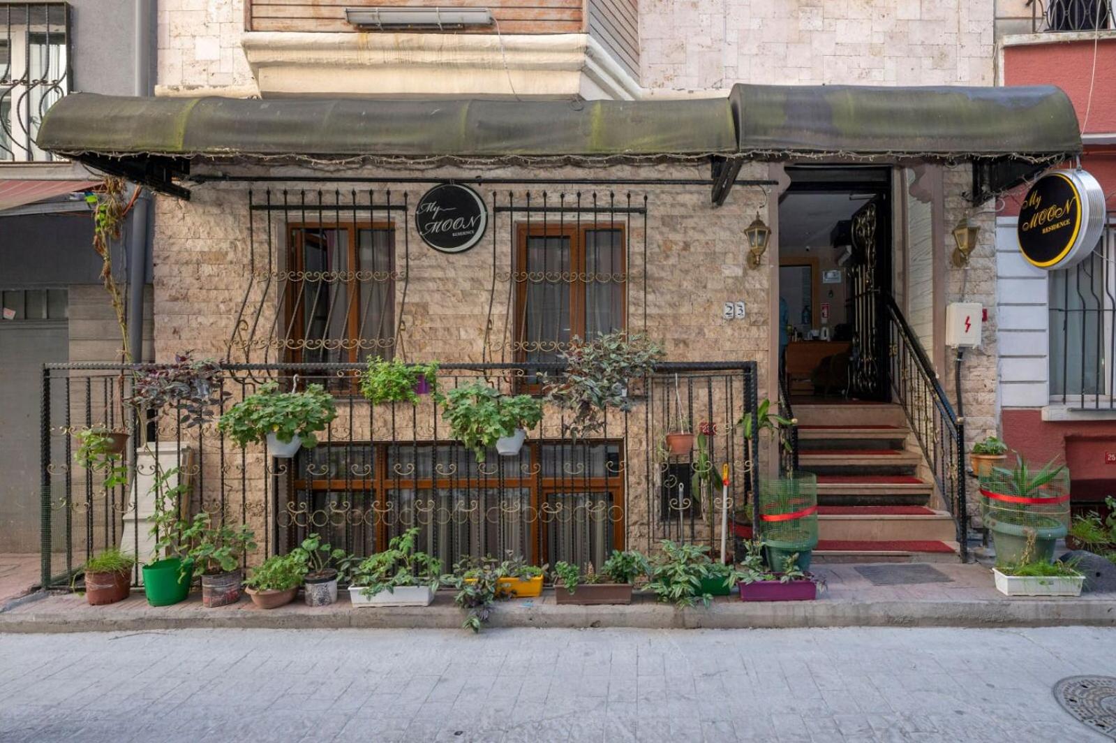 MYMOON Residence - Image 99