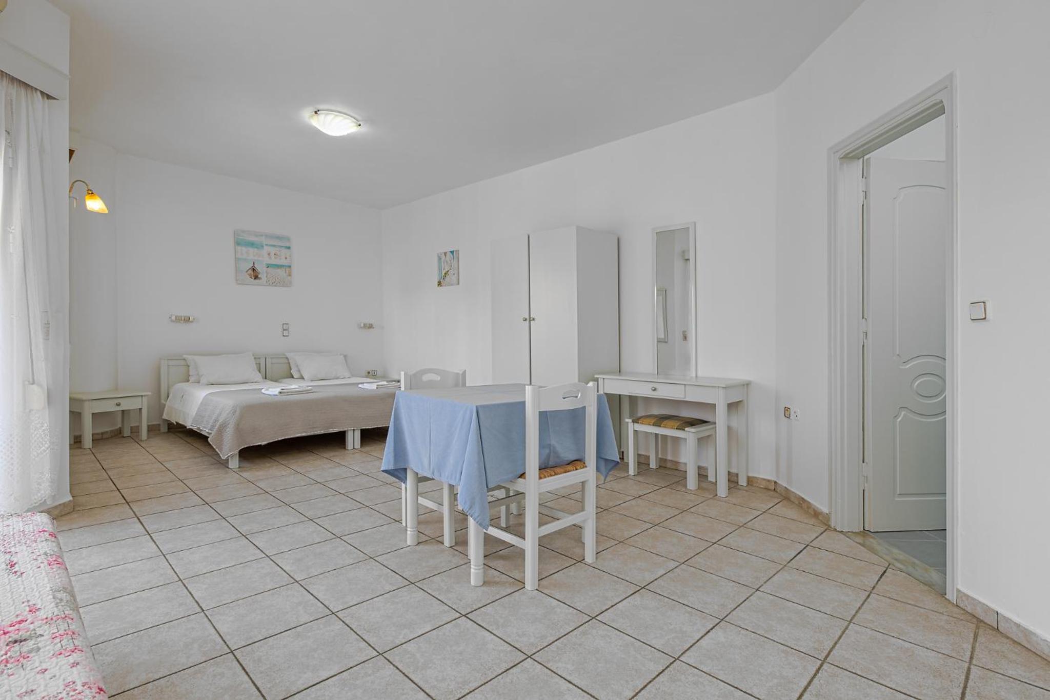Marias Studios & Apartments in Platanias