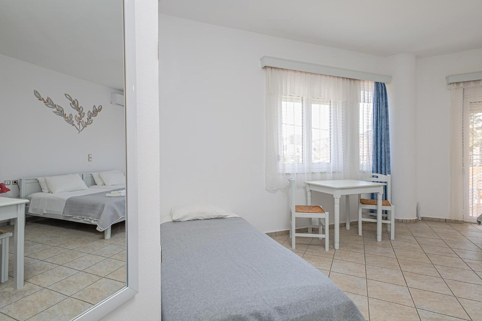 Marias Studios & Apartments in Platanias