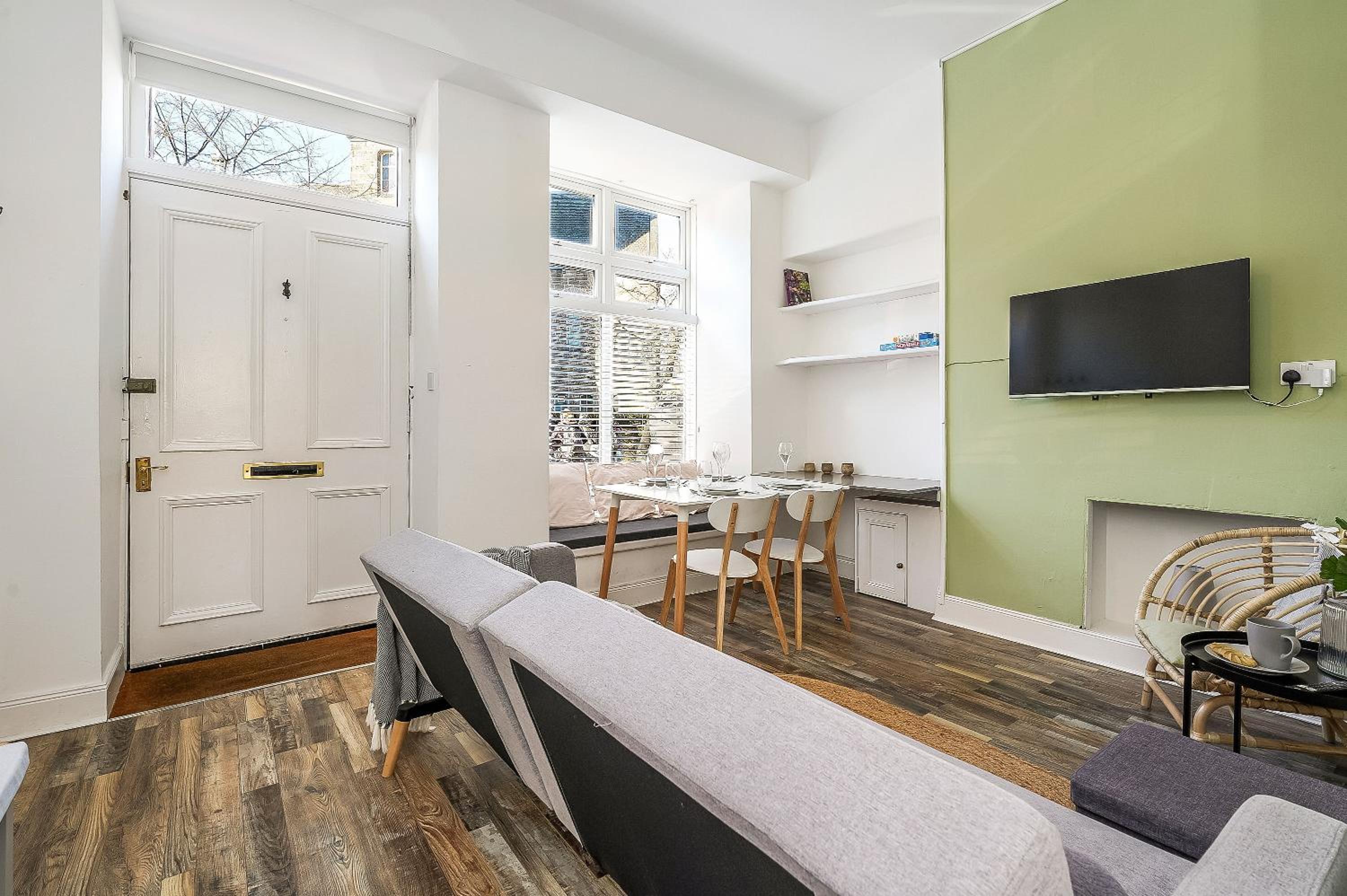 City Centre 2 Bedroom Main Door Apartment view 5