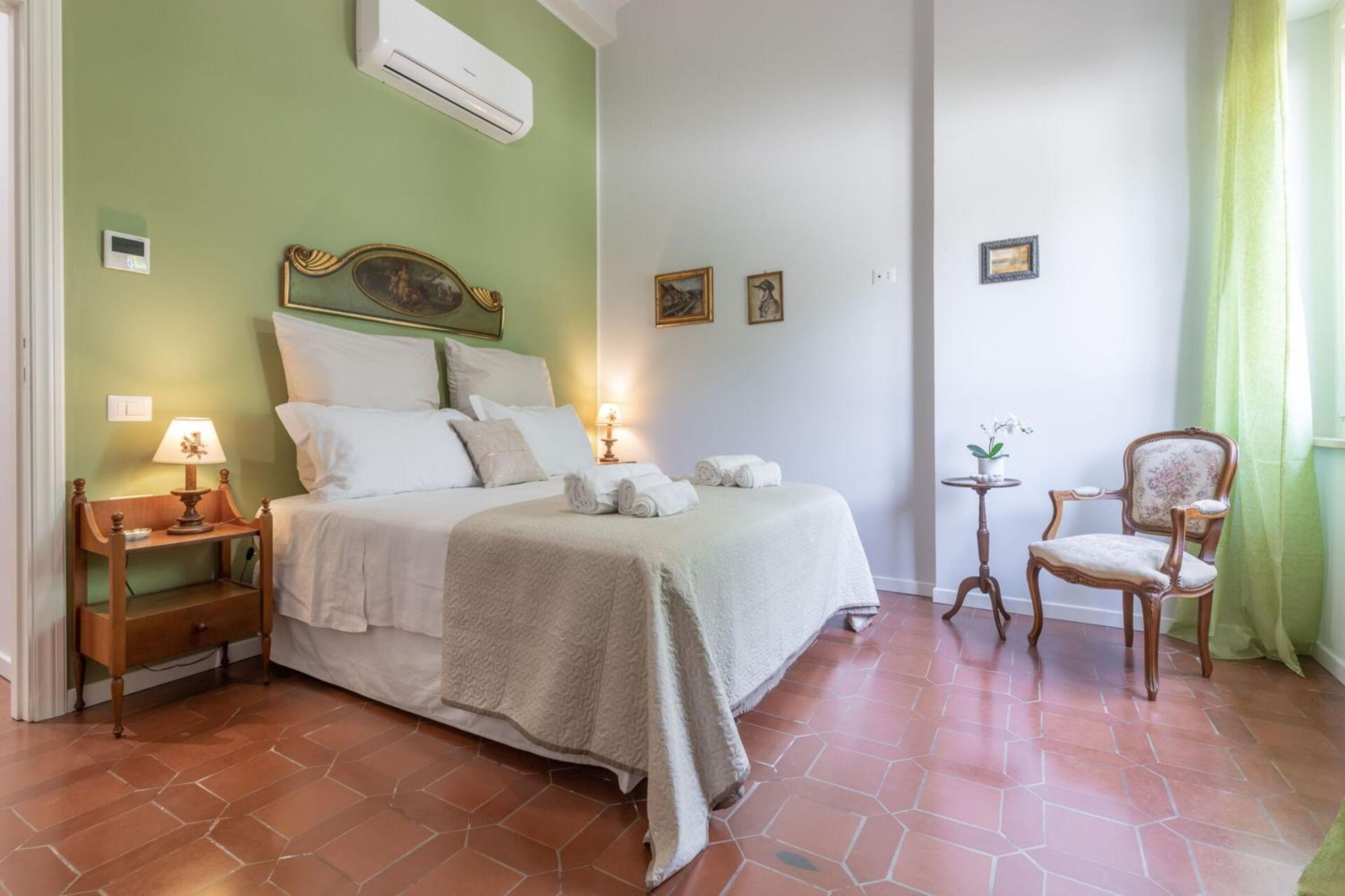 Villa degli Archi by Mmega