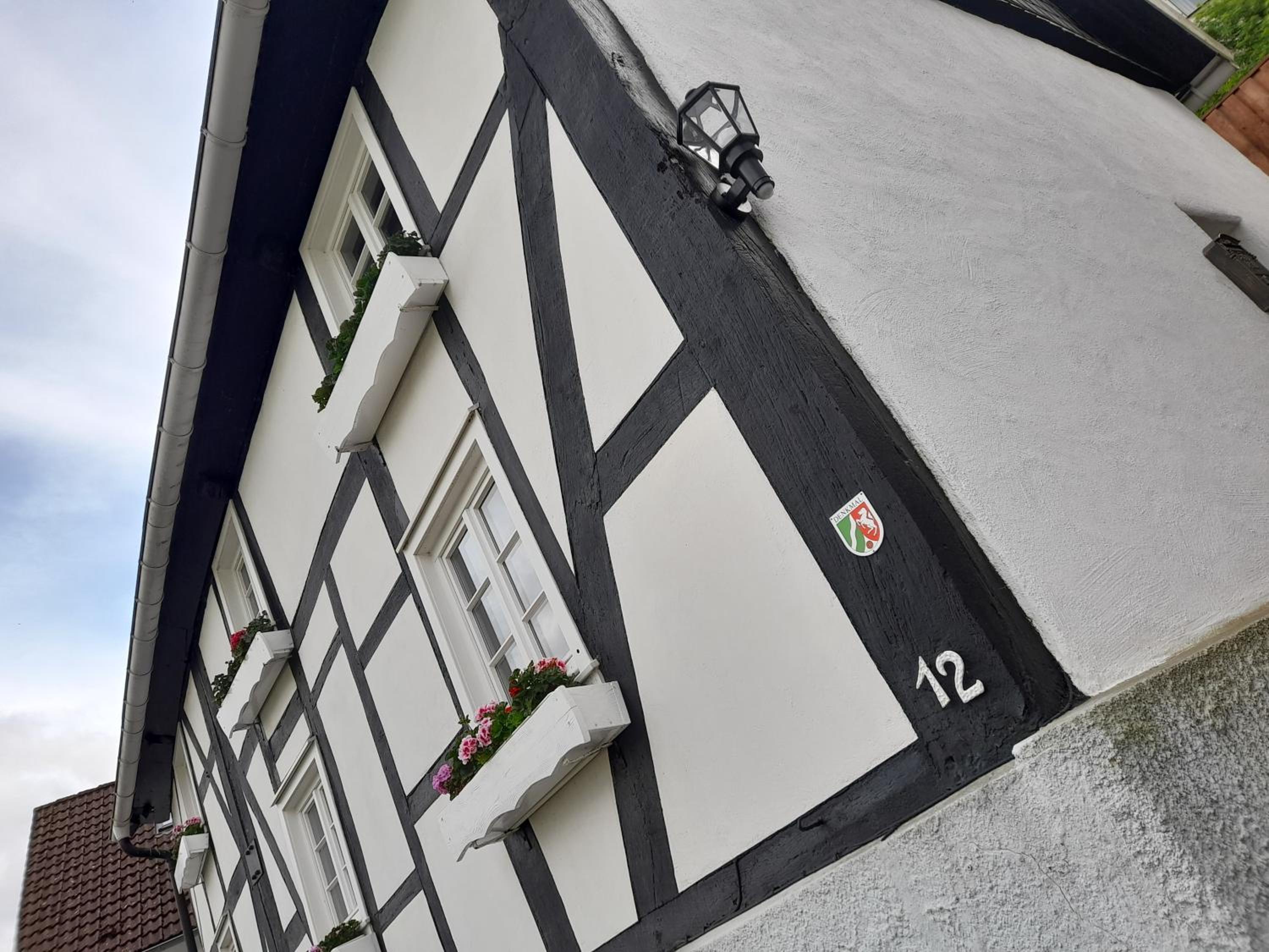 ALTES ZOLLHAUS der Burg Hachen