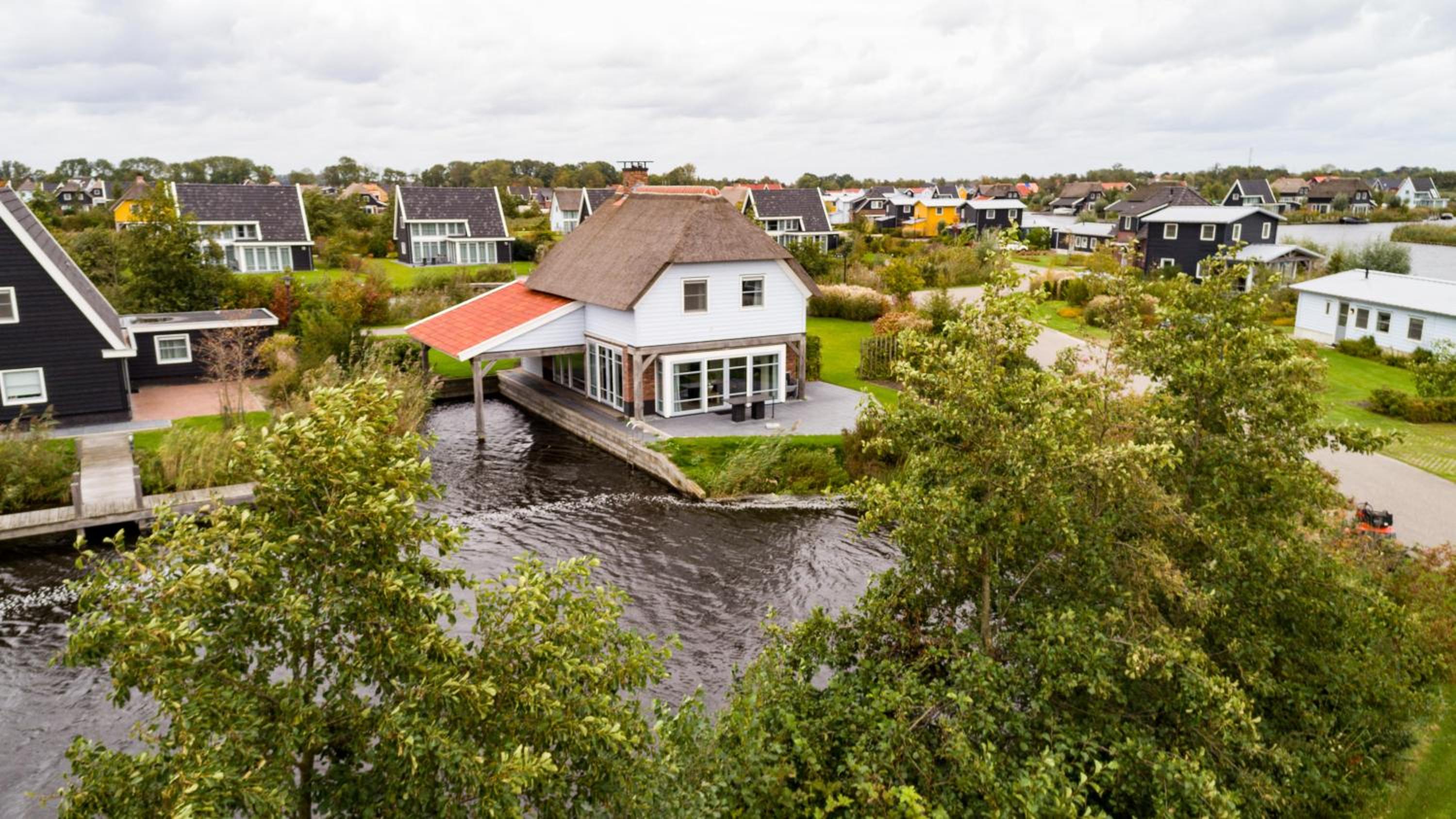 Waterresort Bodelaeke Giethoorn