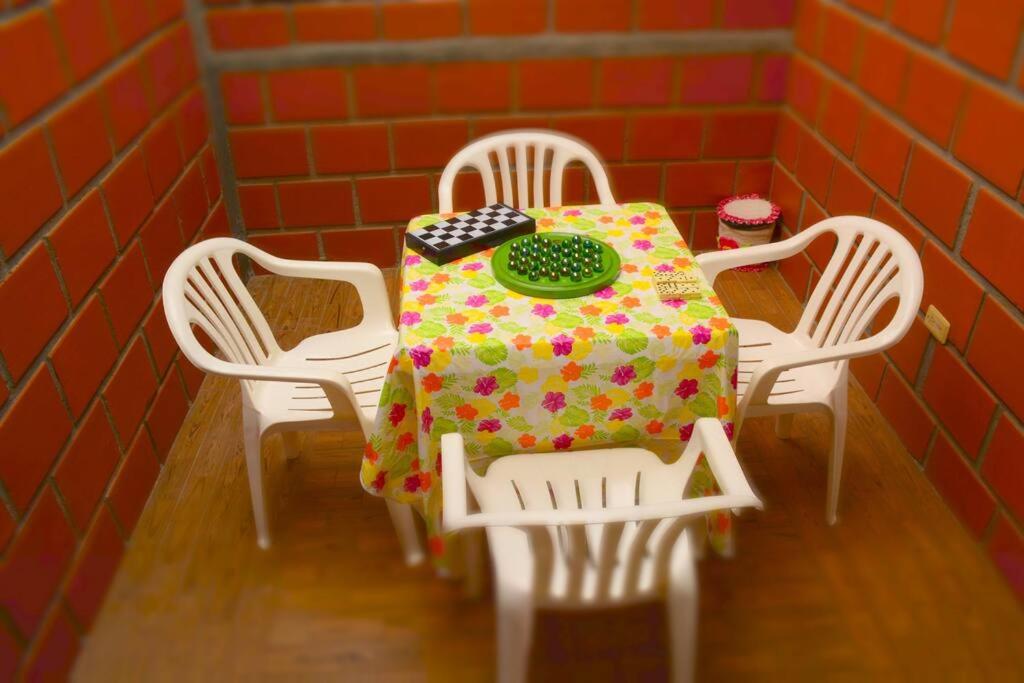 Casa familiar y agradable, parqueadero y BBQ
