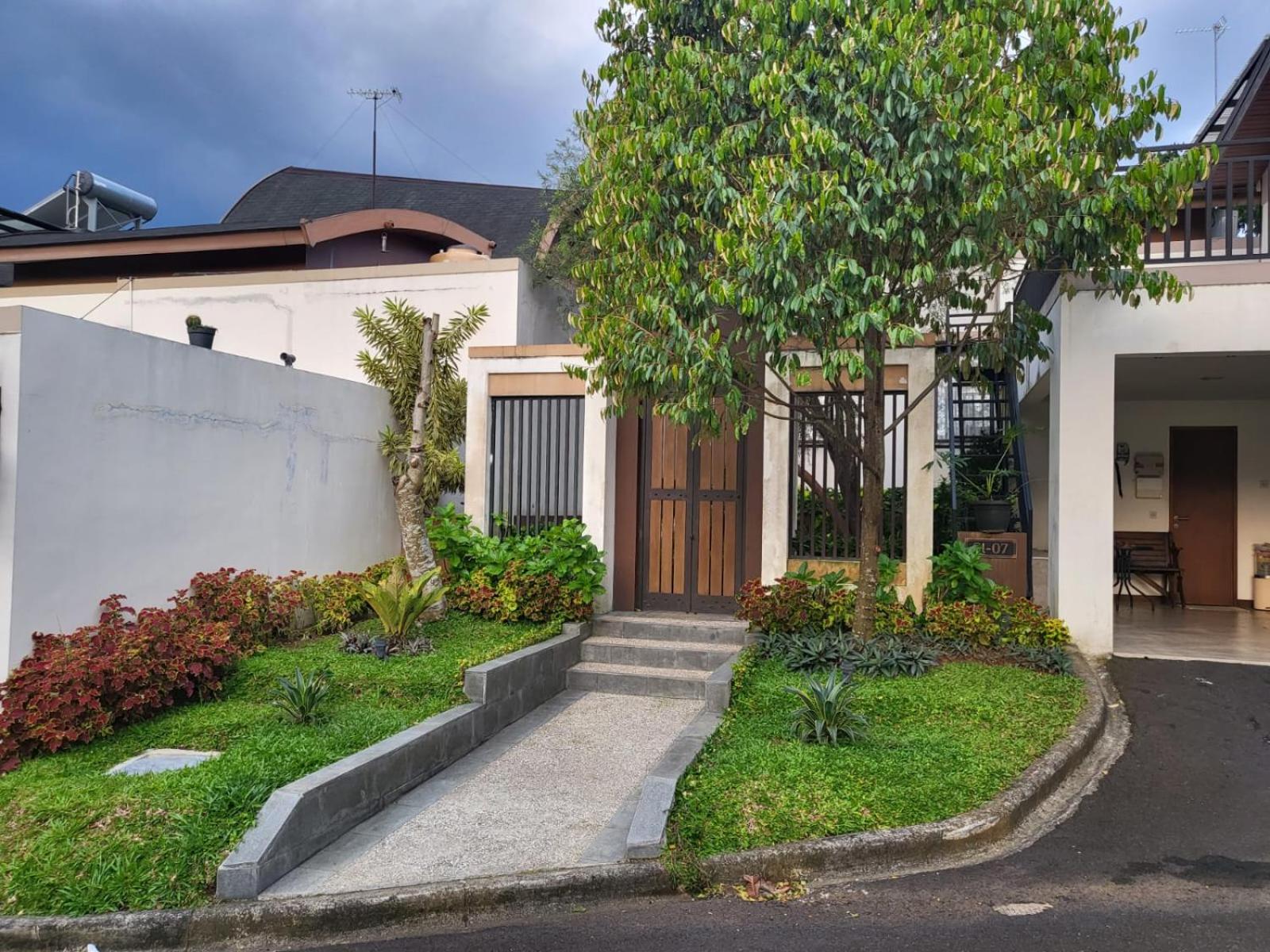 Villa Vimala Hills Semeru view 2