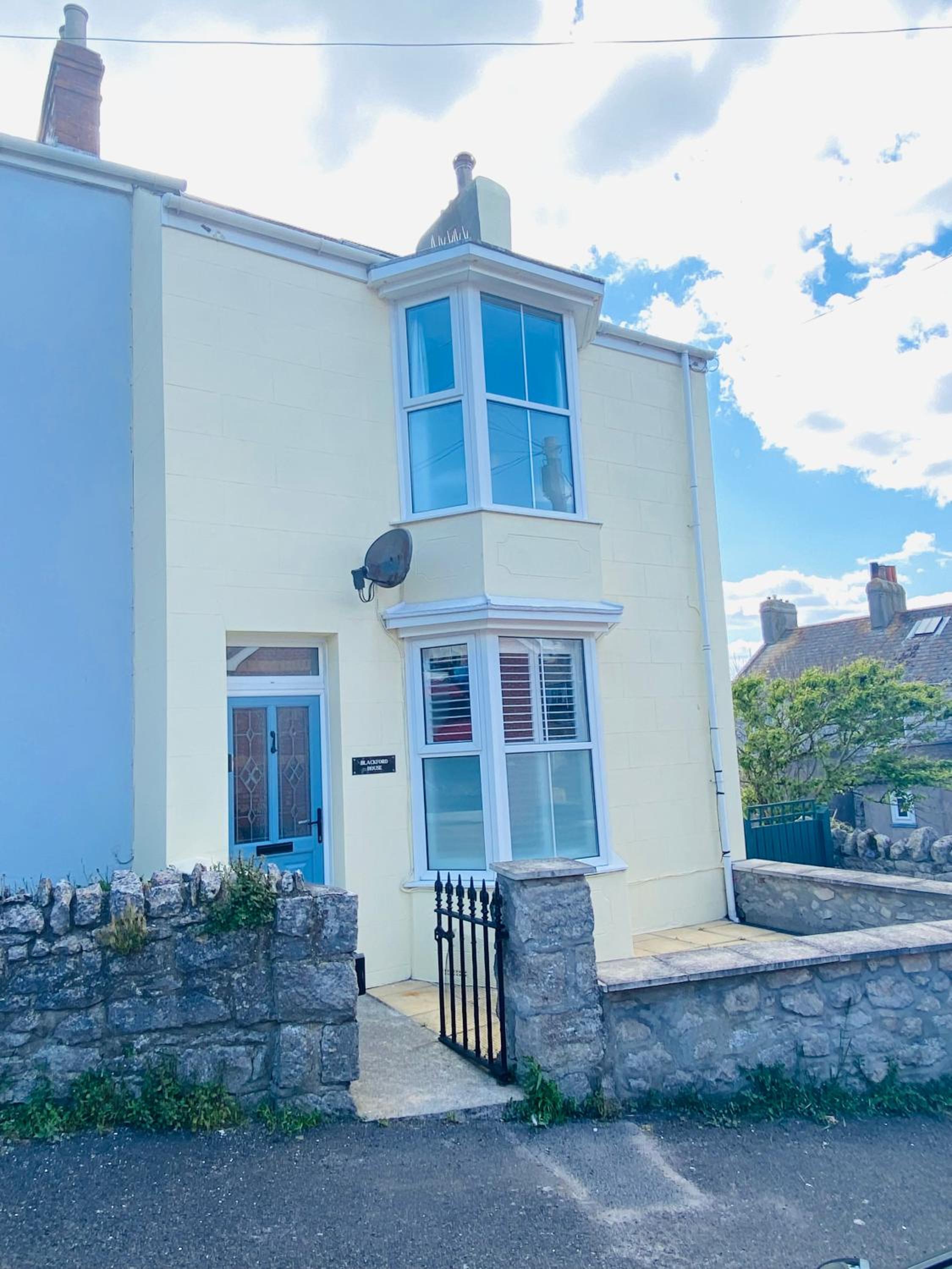 Blackford House a large home Portland Dorset view 4