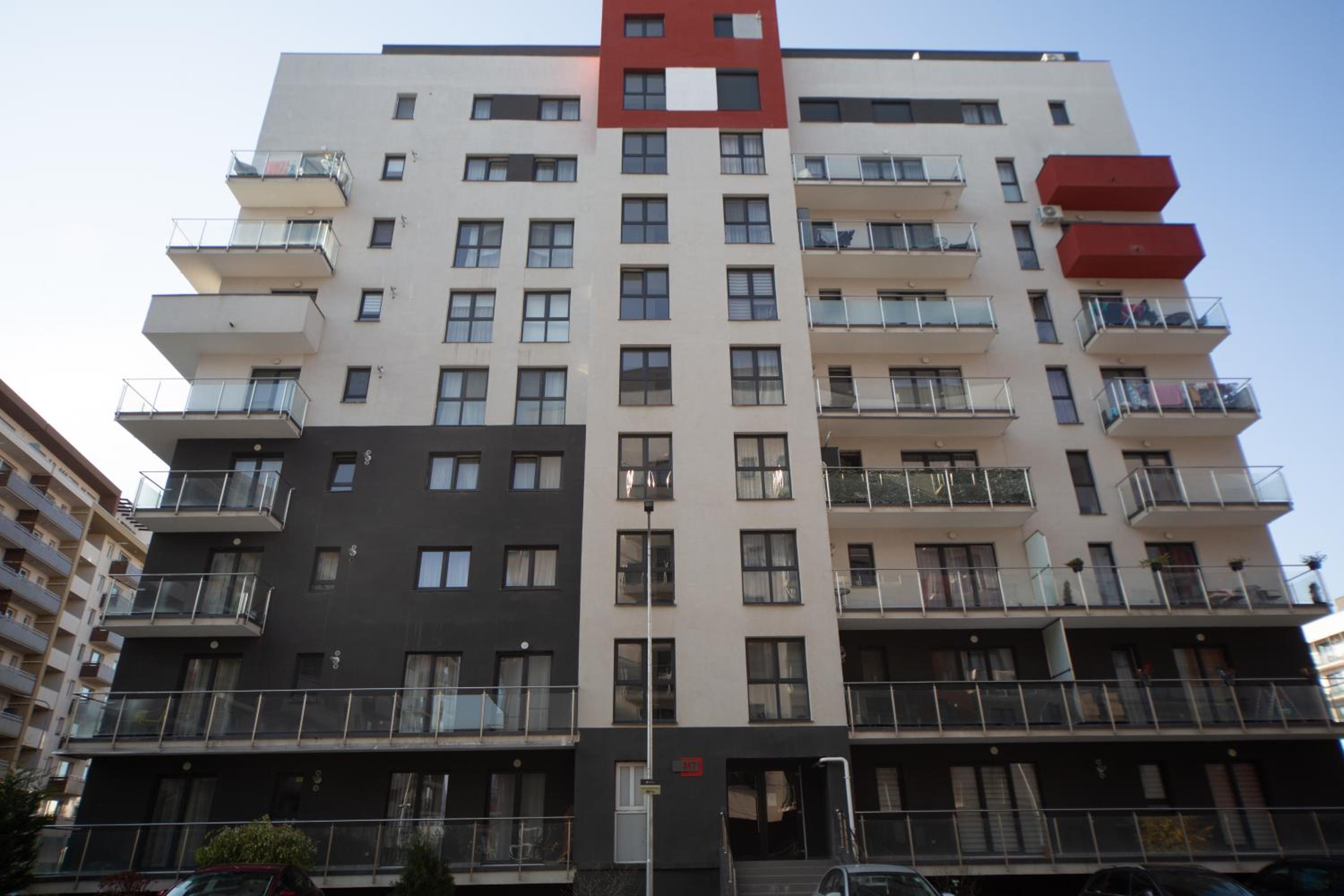 Alezi Residence