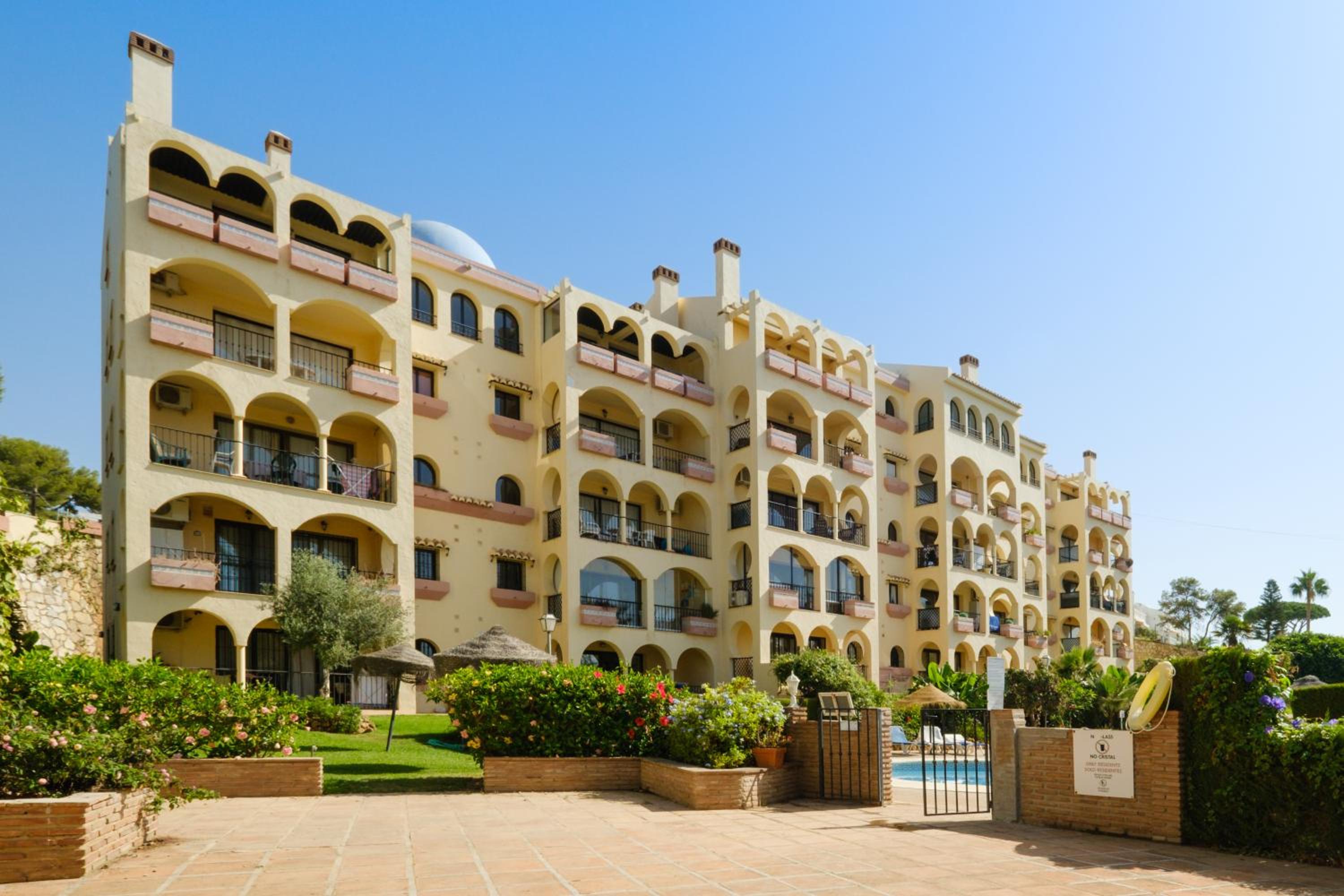 Beautiful Torreoceano 92, pool, beach Access view 5